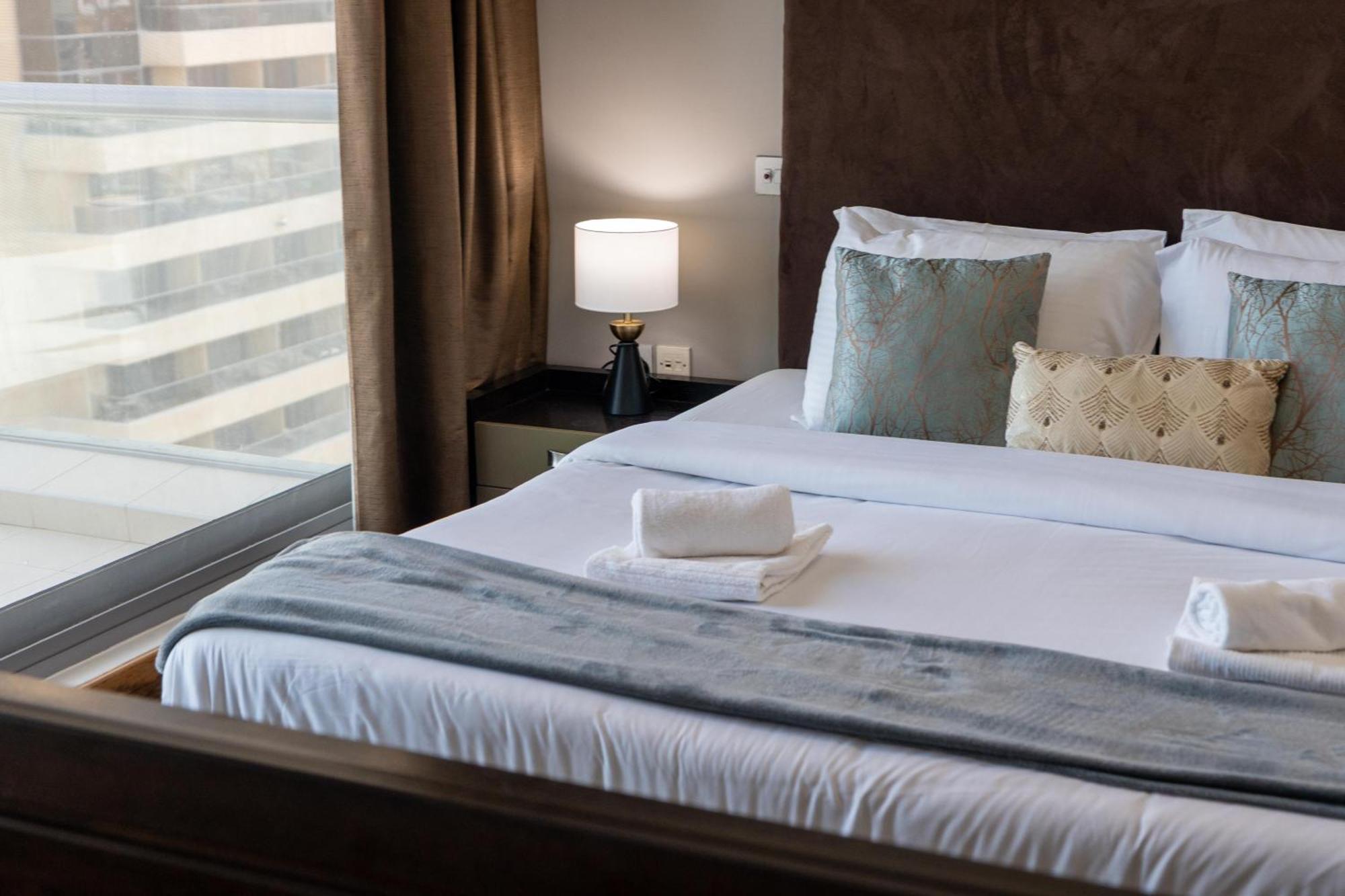 Vacay Lettings - 2bhk With Marina View Apartment
