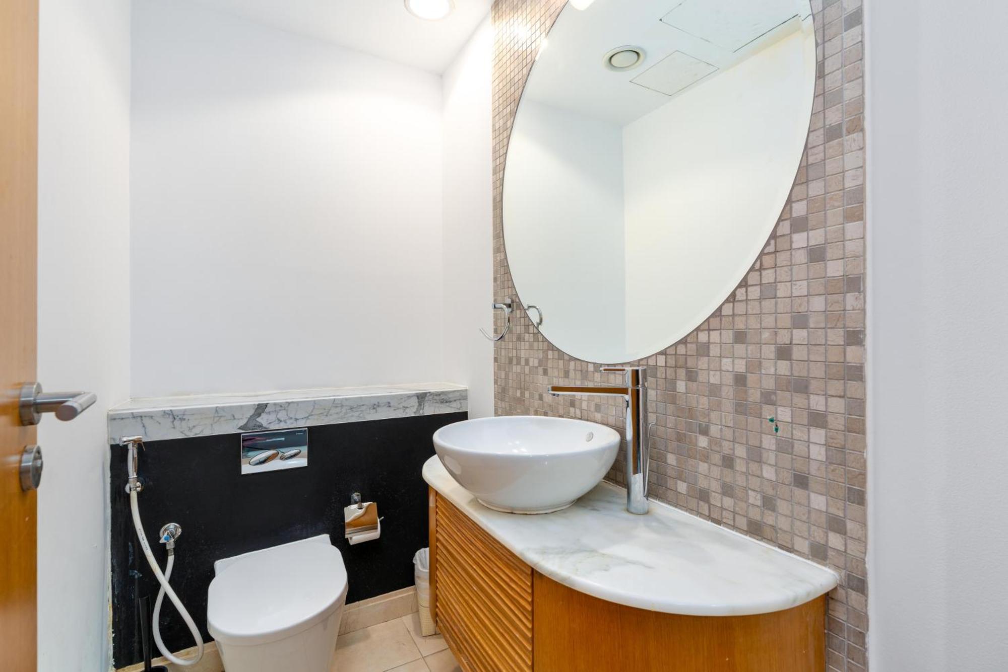 Vacay Lettings - 2bhk With Marina View Dubai