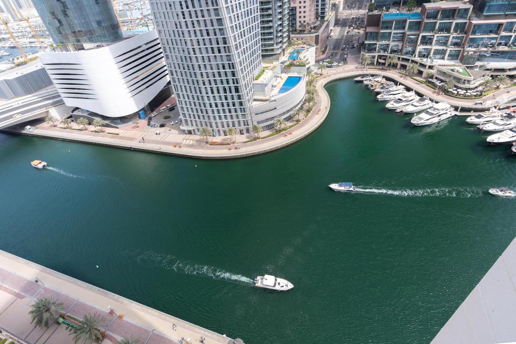 Apartment Vacay Lettings - 2bhk With Marina View Dubai