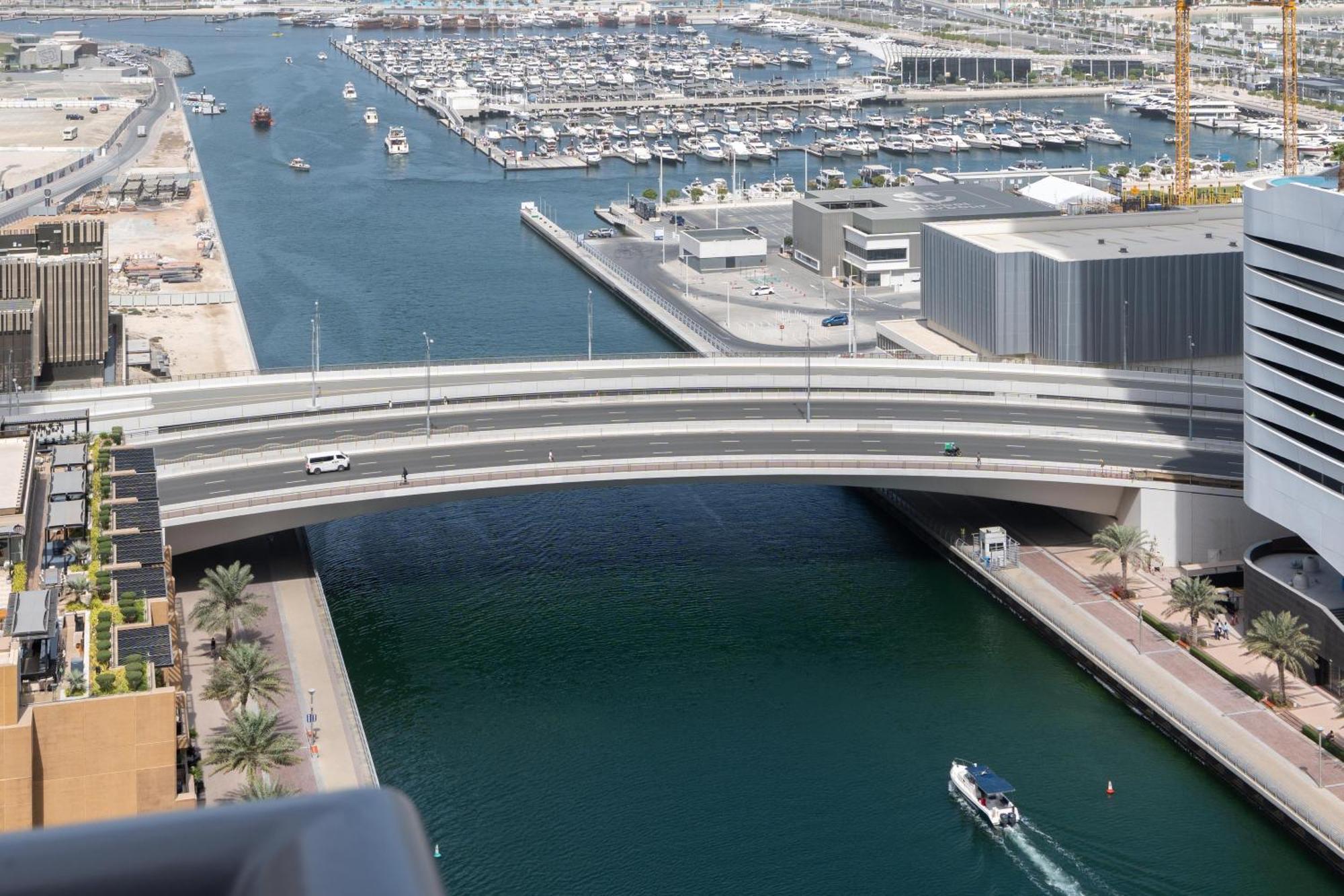 Vacay Lettings - 2bhk With Marina View * Dubai