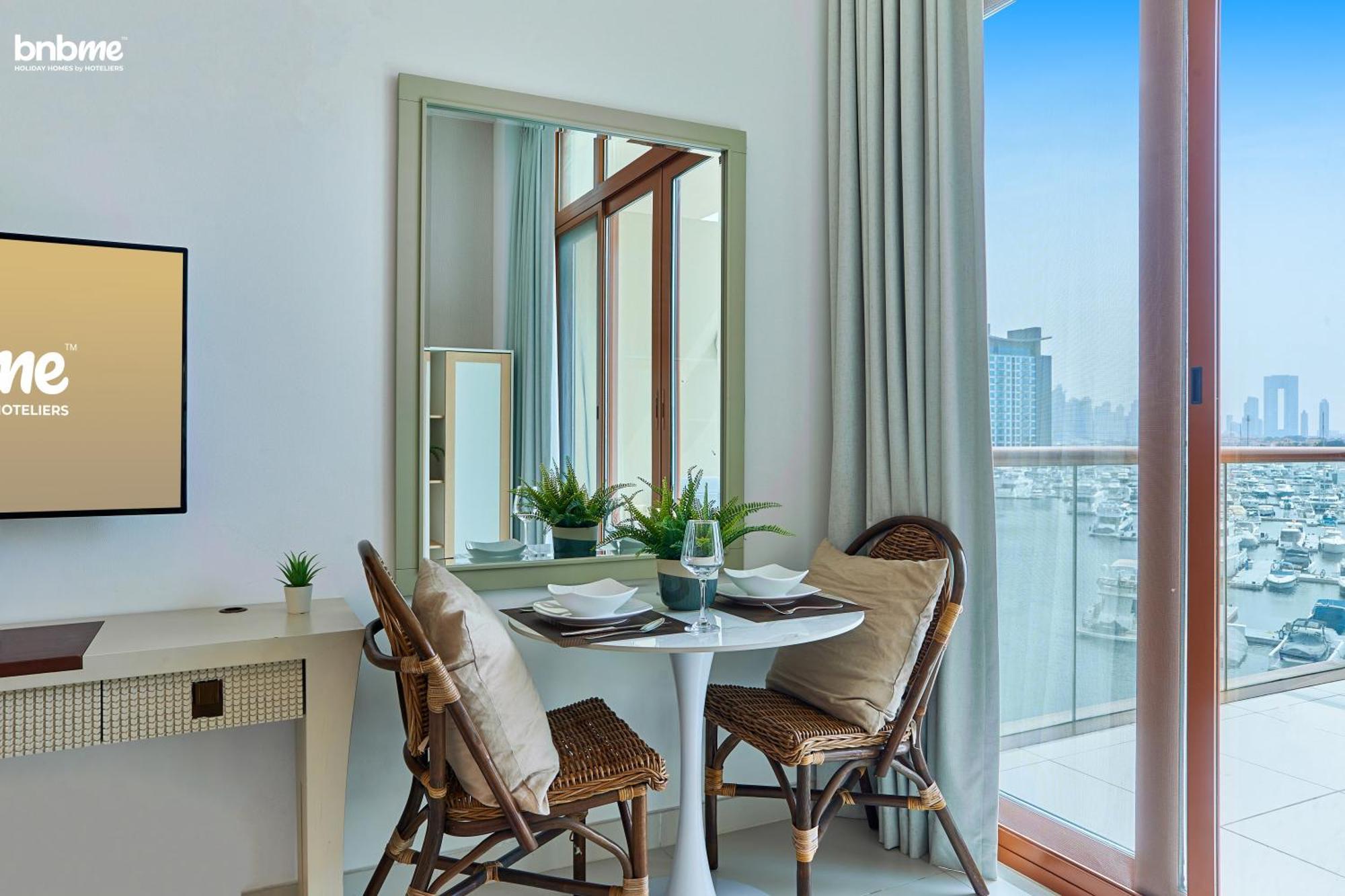 Bnbmehomes - Palm Views Apartment