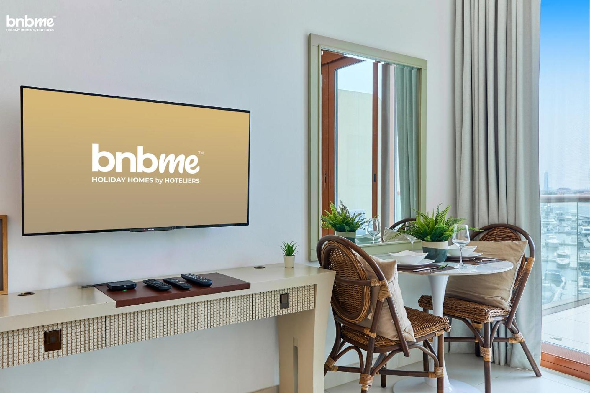 Bnbmehomes - Palm Views Apartment Dubai