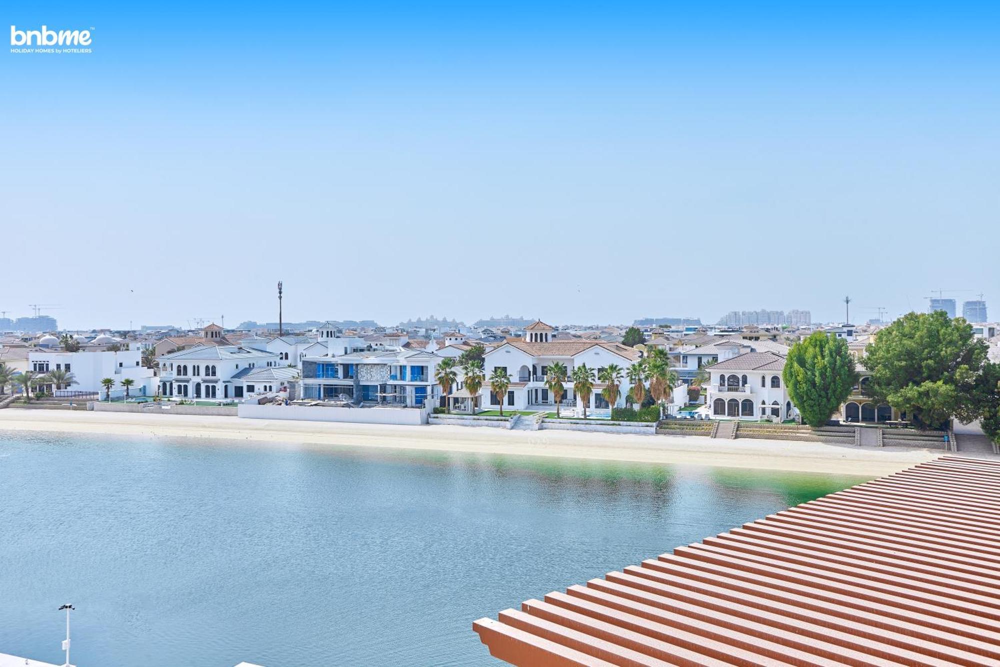 Bnbmehomes - Palm Views Apartment