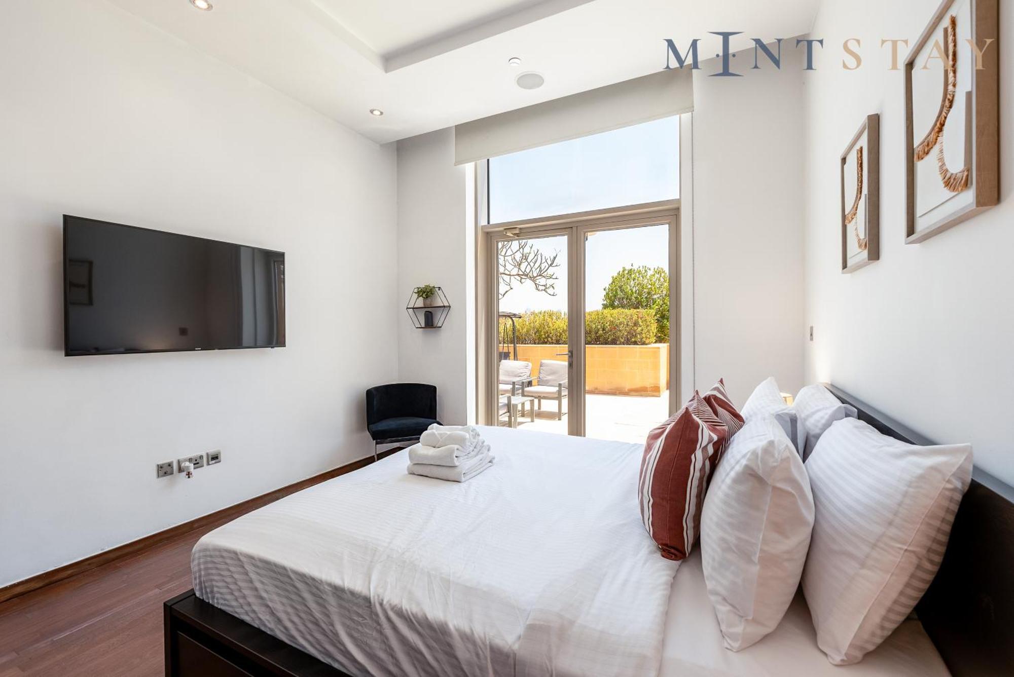 Apartment Tiara Residences, Palm Jumeirah - Mint Dubai