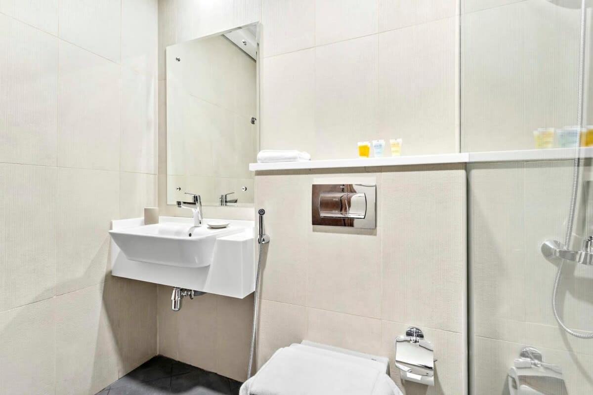 Apartment Silkhaus Furnished In Art Gardens With Pool Access *