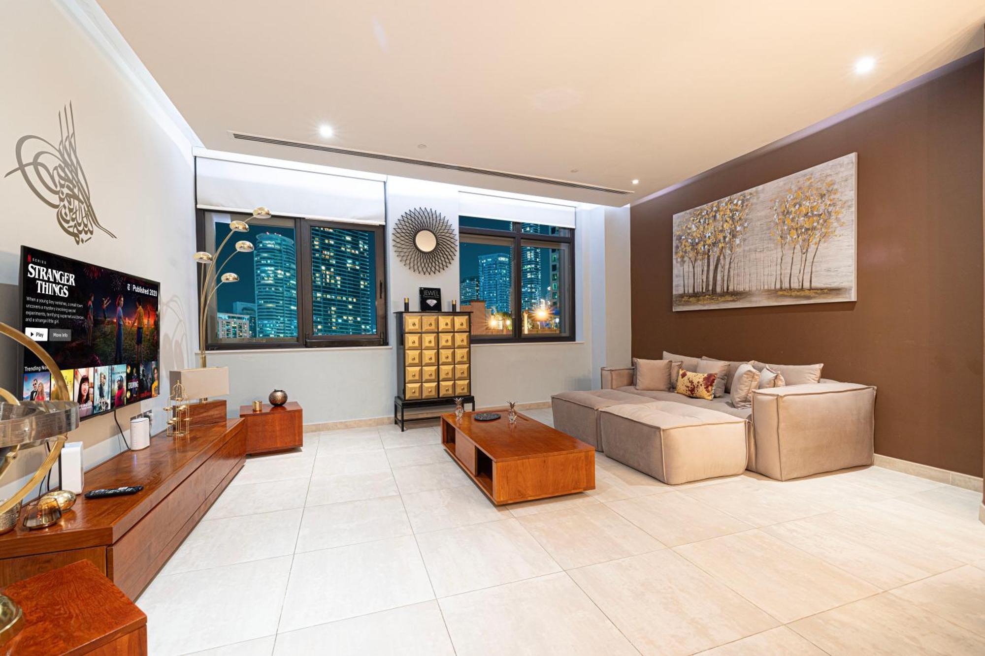 Koyo In The Heart Of Jbr - 3bdr Apartment