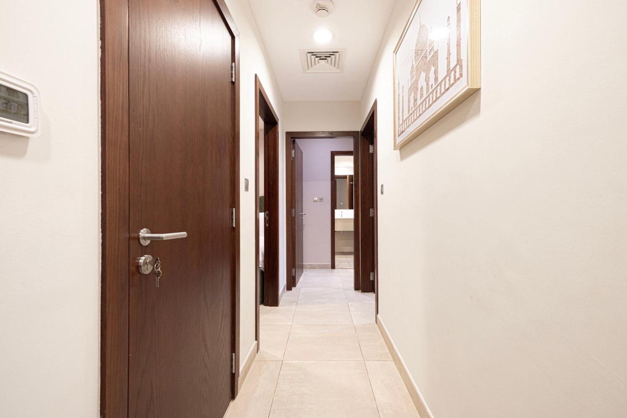 Koyo In The Heart Of Jbr - 3bdr Apartment Dubai