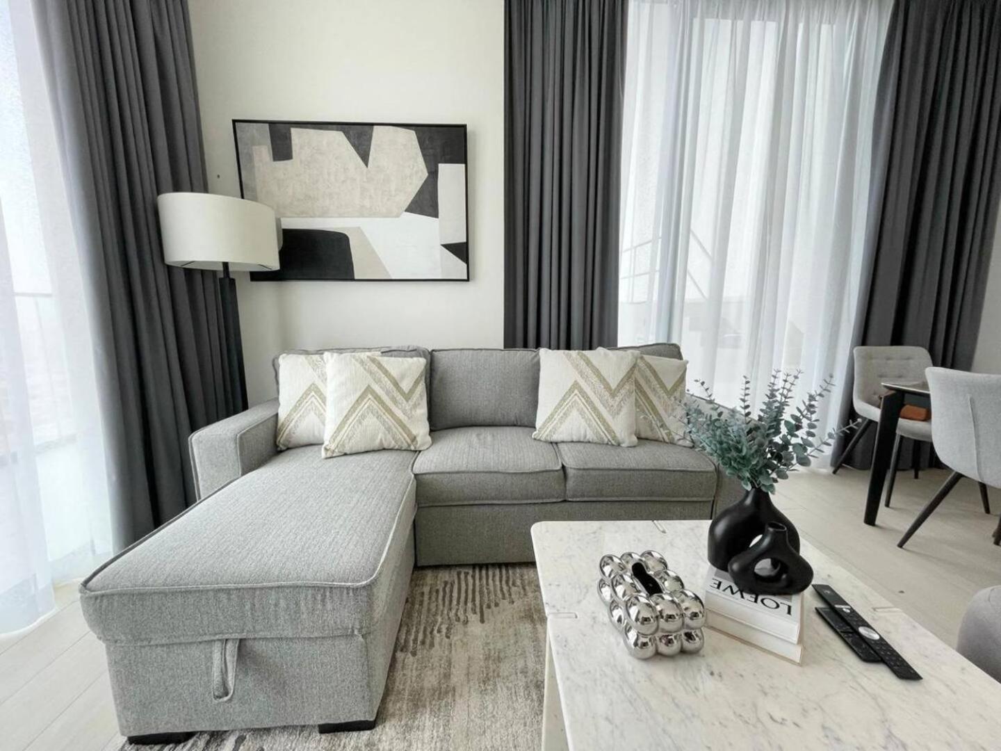 Premium 2br With Private Pool In Jvc *