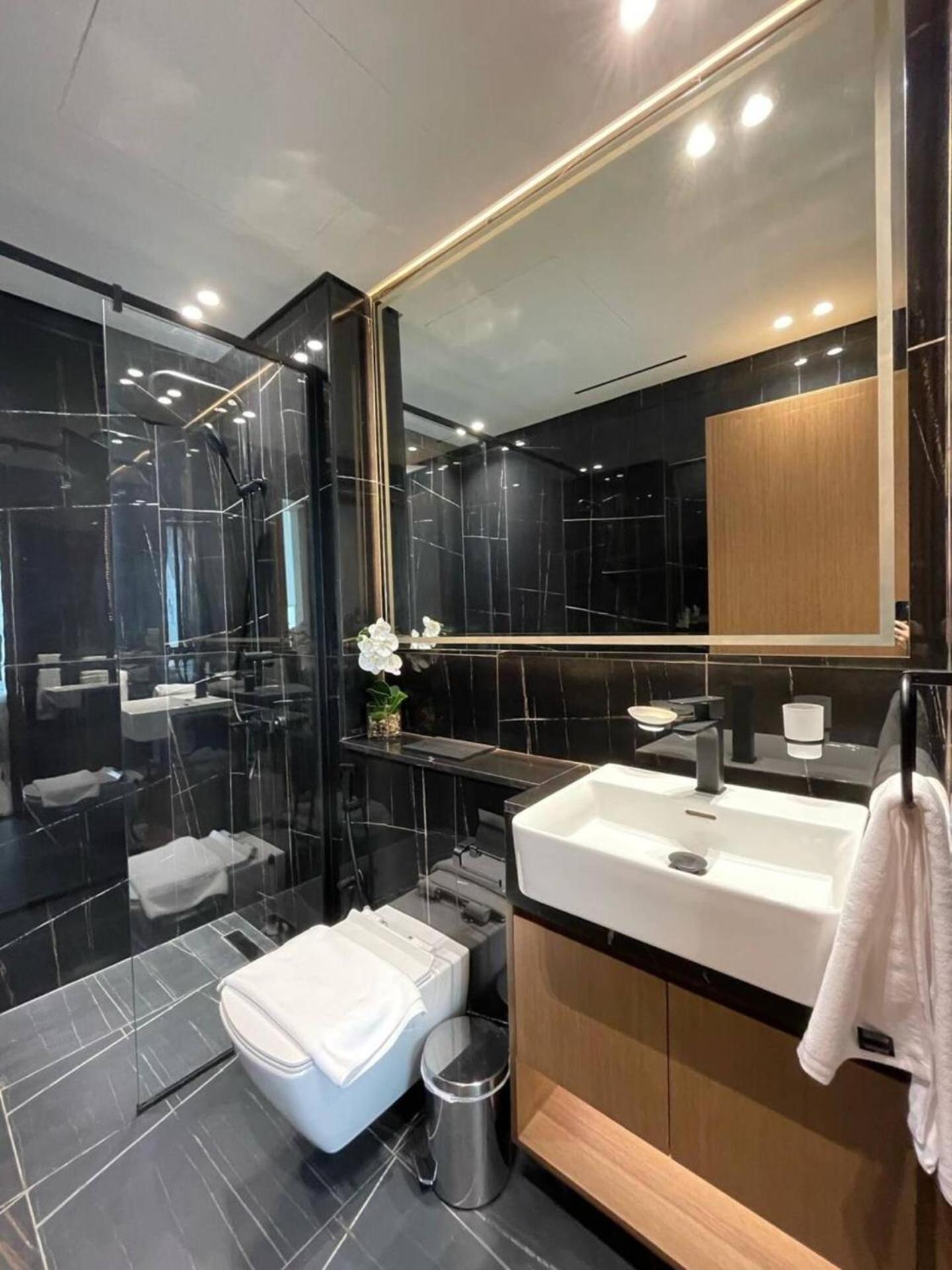 Premium 2br With Private Pool In Jvc Apartment