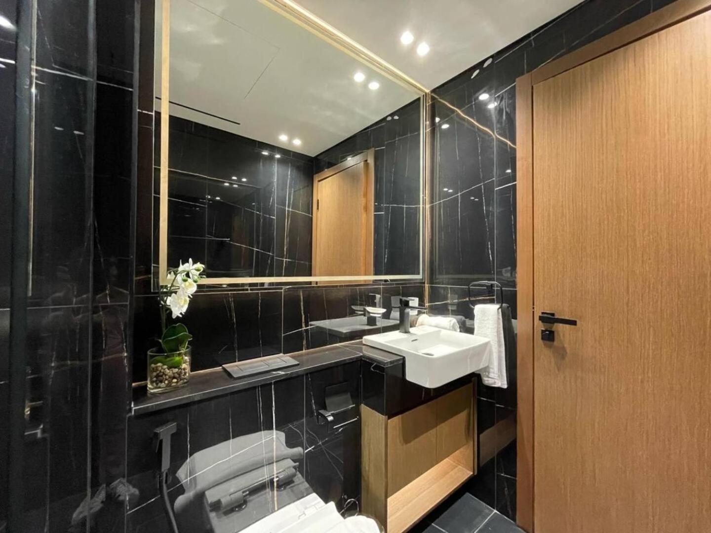 Apartment Premium 2br With Private Pool In Jvc *