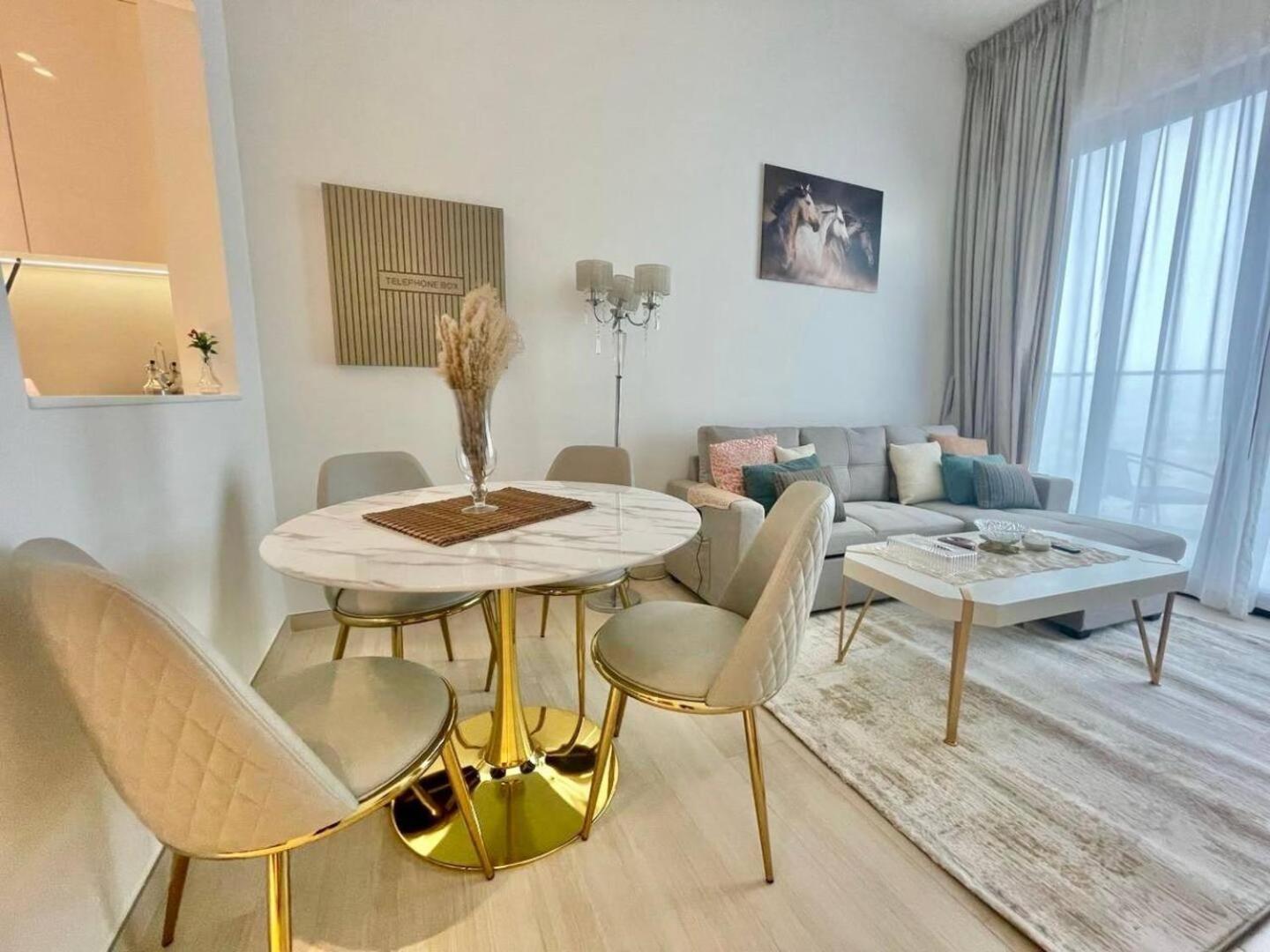 Chic 1br In Jvc With Free Use Of Pool And Gym Dubai