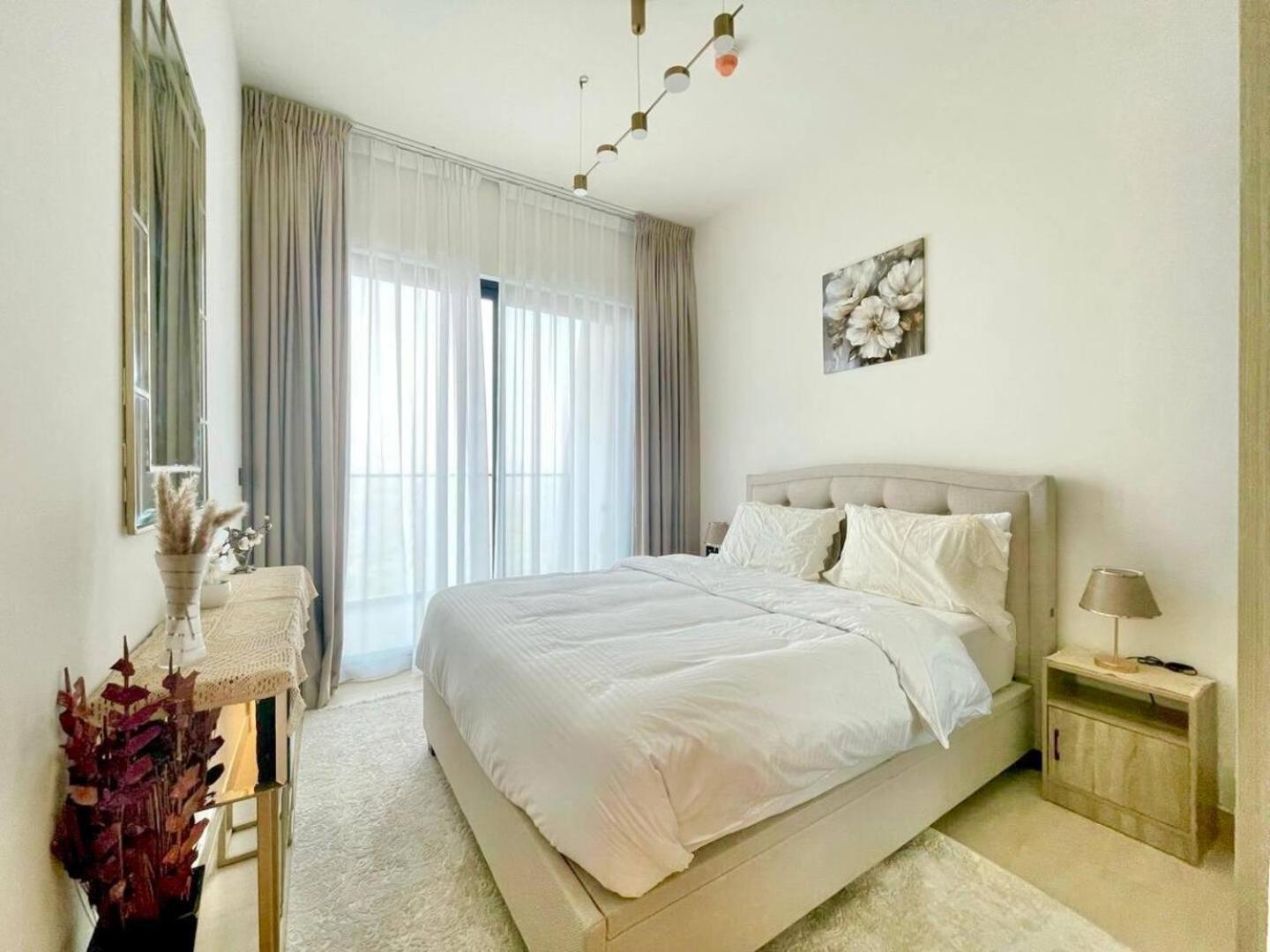 Chic 1br In Jvc With Free Use Of Pool And Gym Apartment Dubai