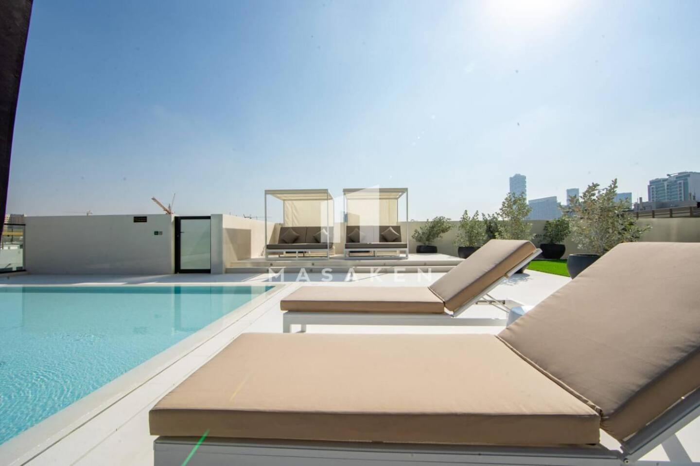 Chic 1br In Jvc With Free Use Of Pool And Gym Apartment