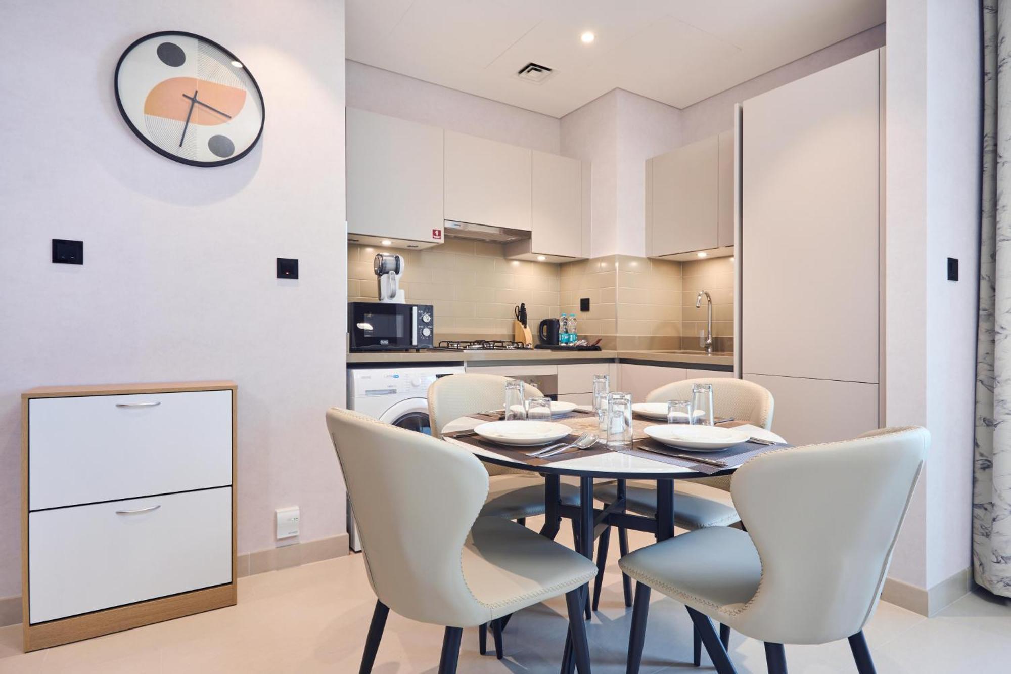 By Latinem Luxury 1br Cvra704 Near Downtown