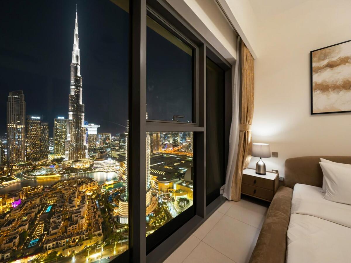 Luxury 3 Bedroom Full Burj Khalifa And Fountain View Apartment *
