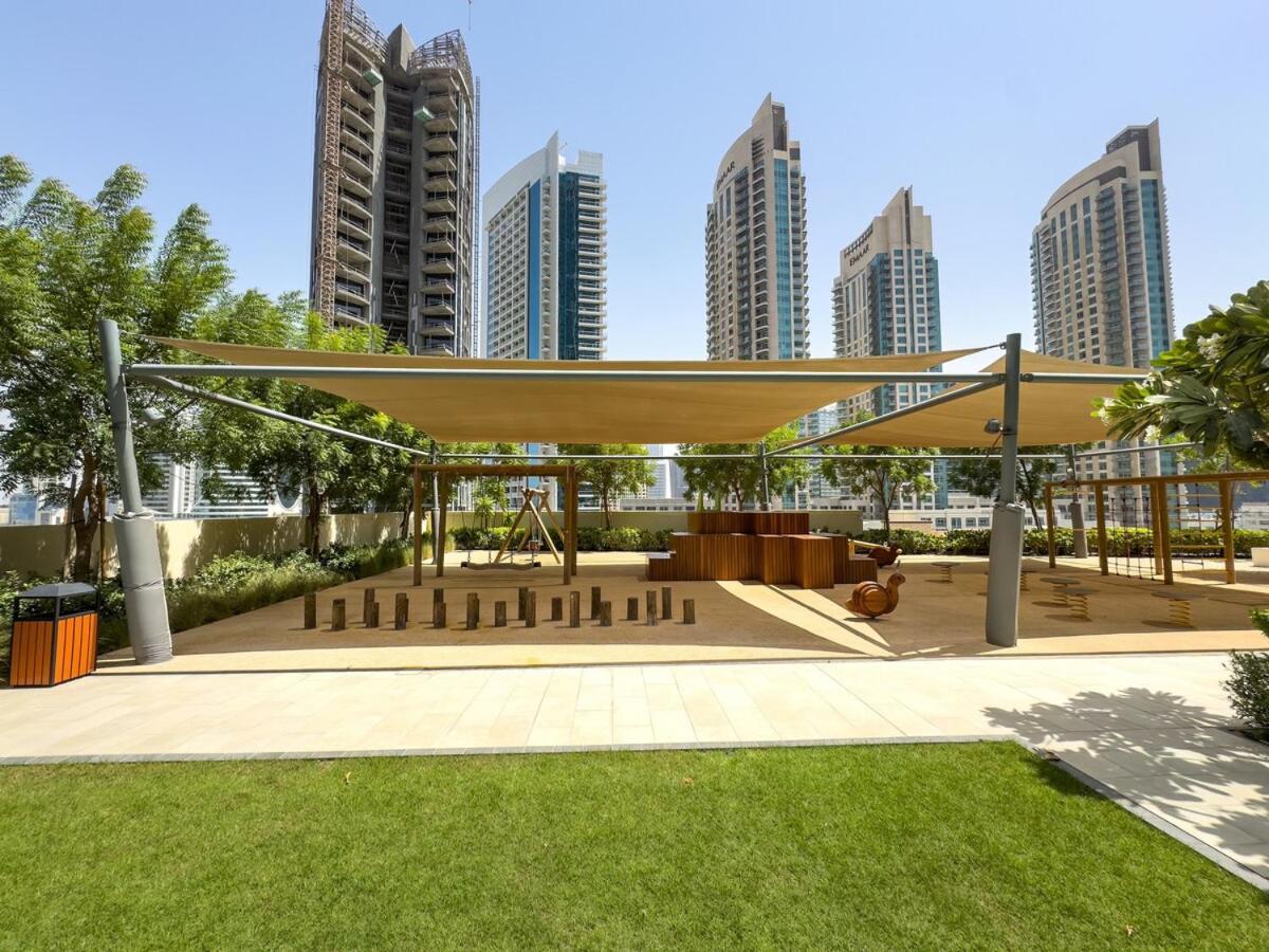 Luxury 3 Bedroom Full Burj Khalifa And Fountain View Apartment *