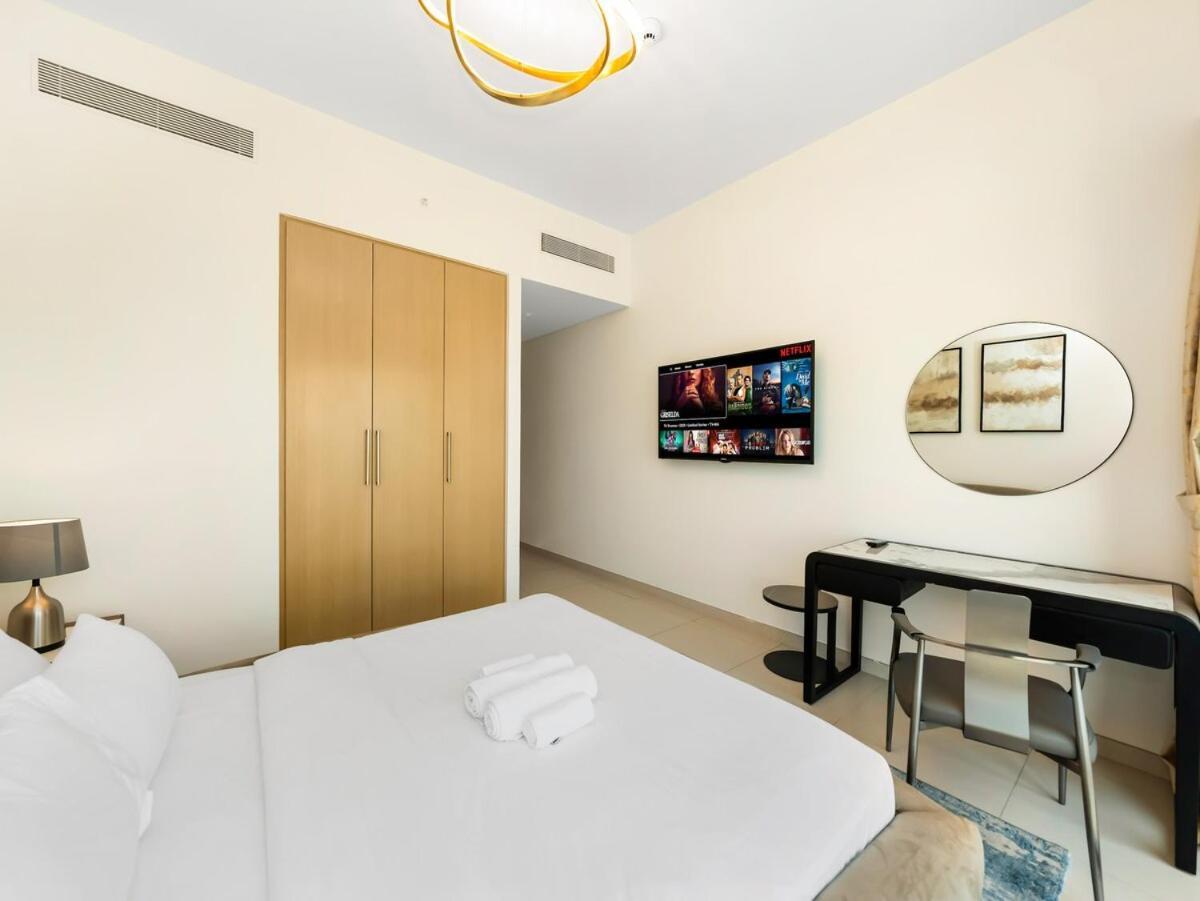 Luxury 3 Bedroom Full Burj Khalifa And Fountain View *