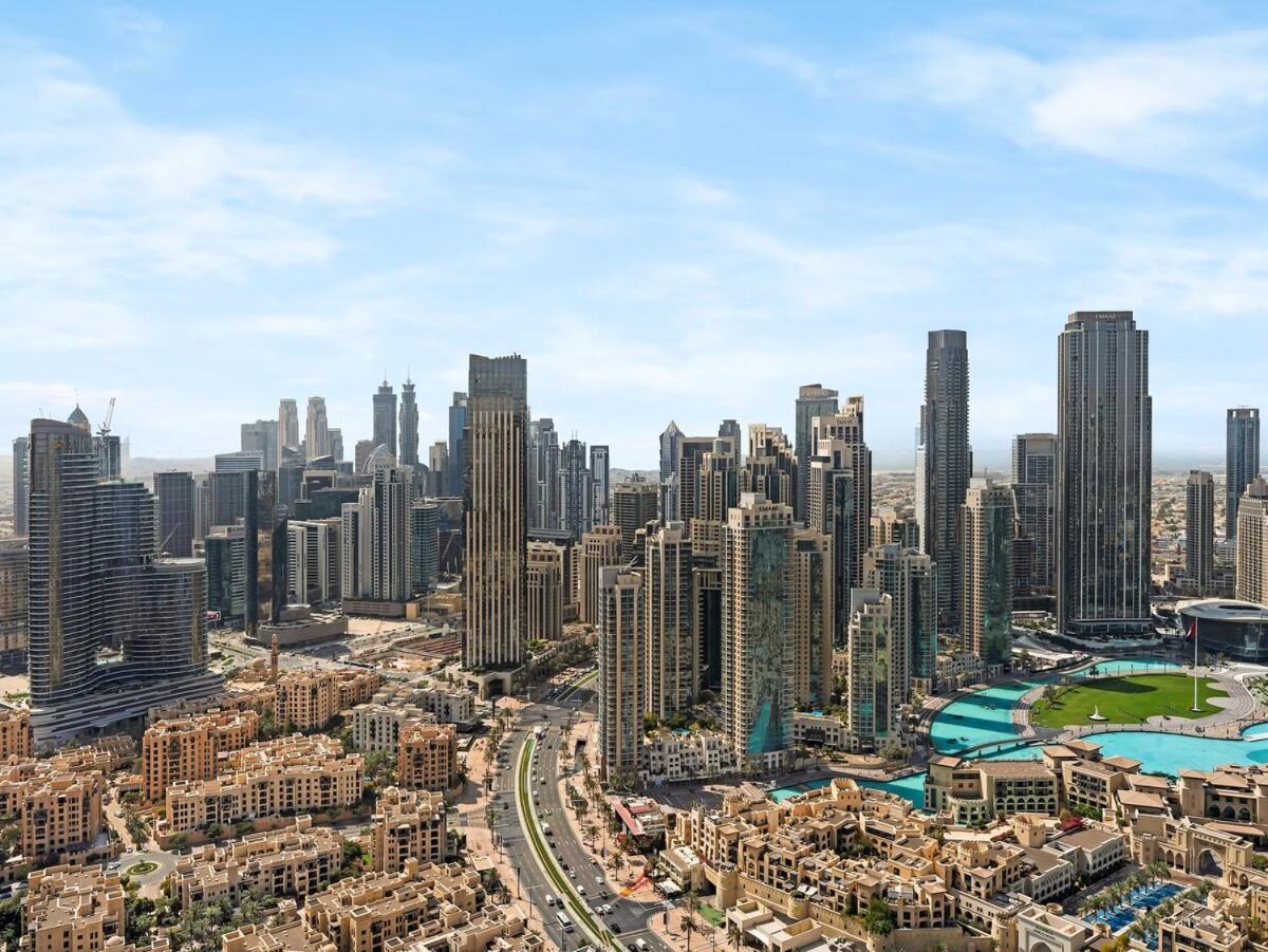 Luxury 3 Bedroom Full Burj Khalifa And Fountain View Apartment *