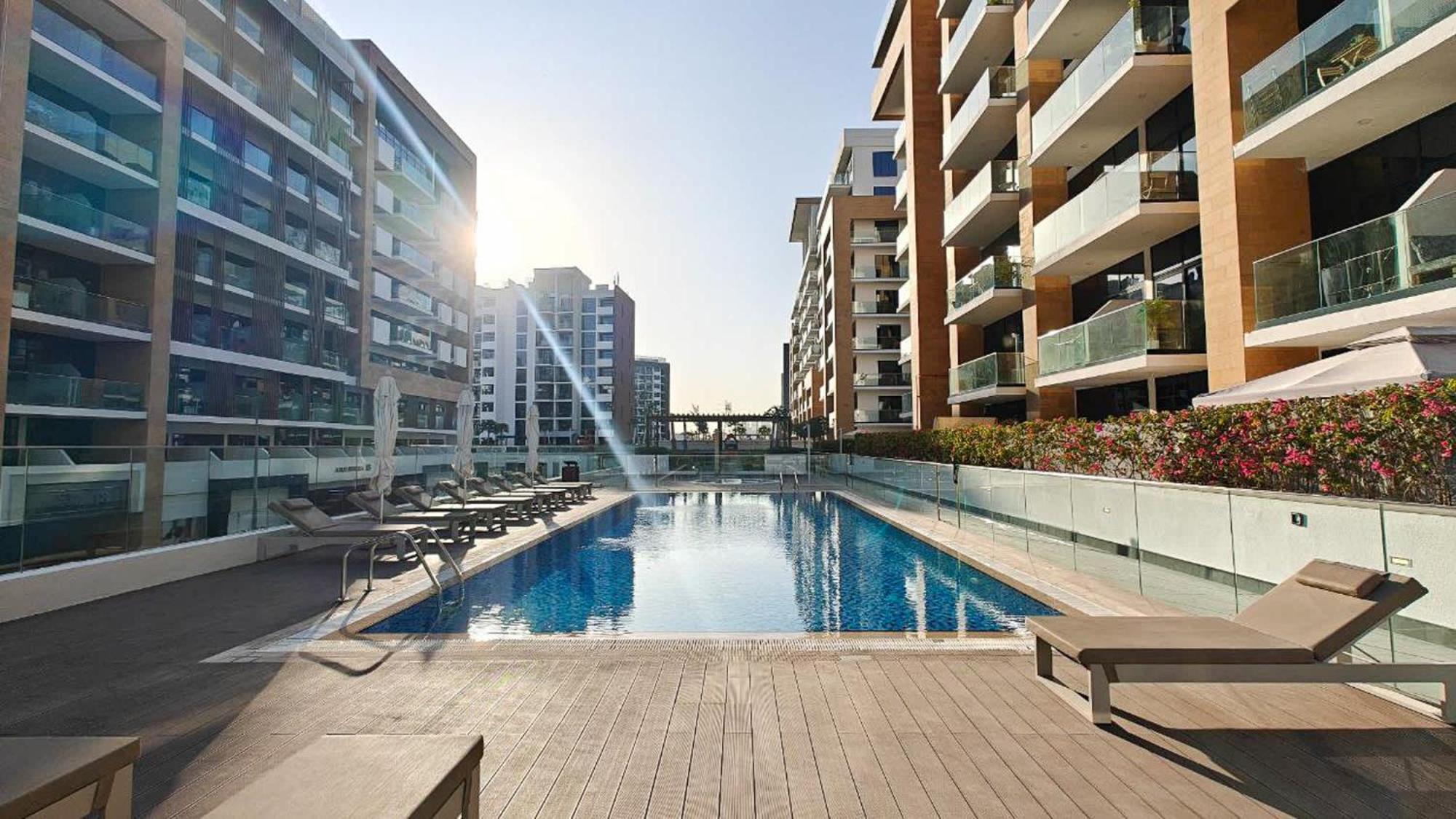 Indulging 1 Bedroom In Azizi Riviera 6 Dubai