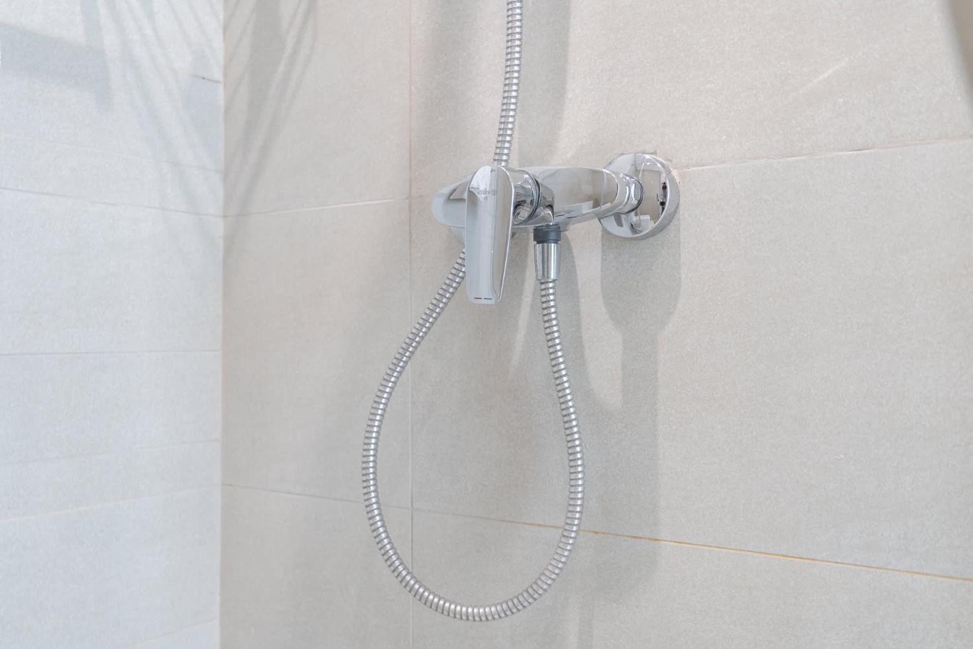 Apartment Indulging 1 Bedroom In Azizi Riviera 6 *