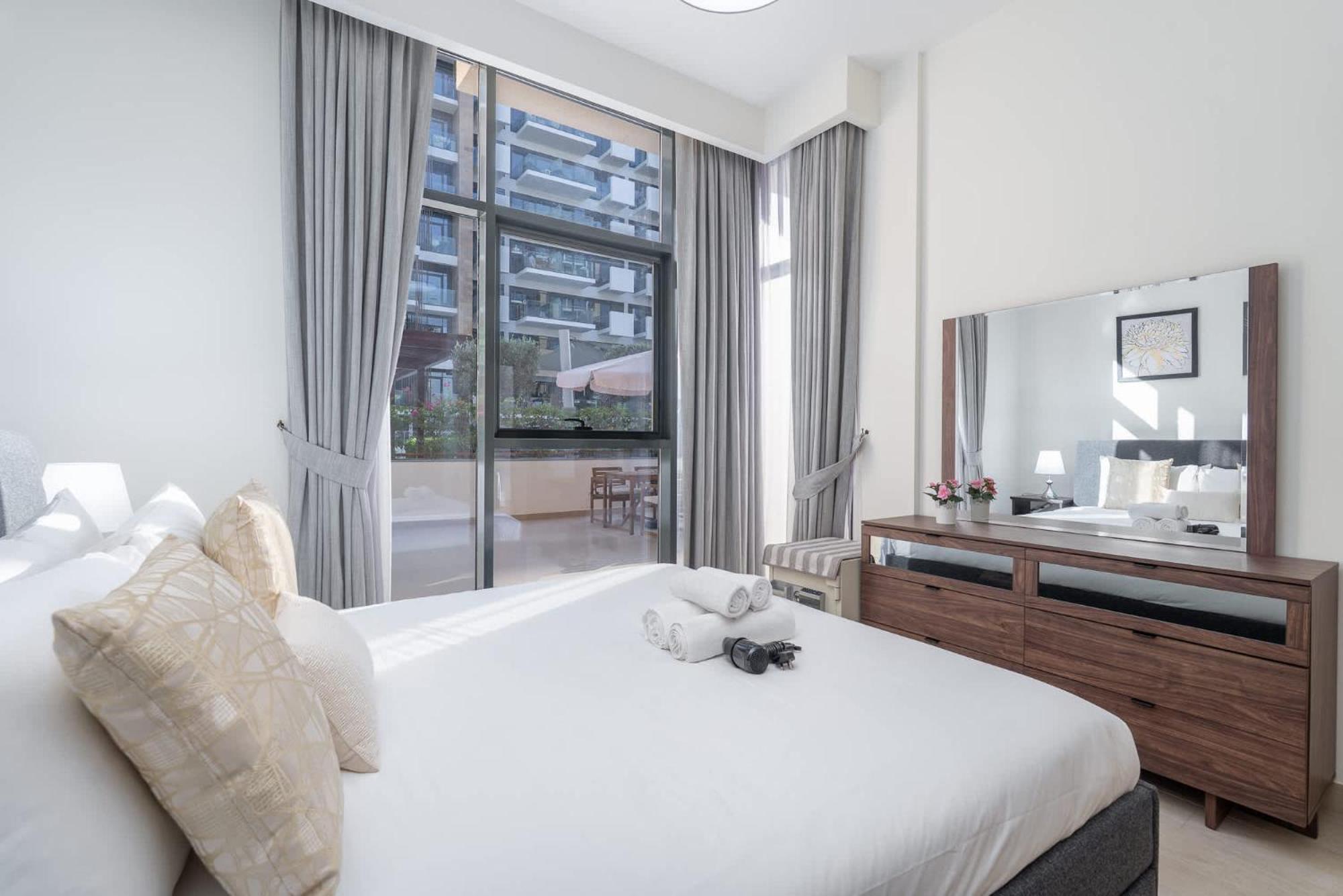 Indulging 1 Bedroom In Azizi Riviera 6 Apartment