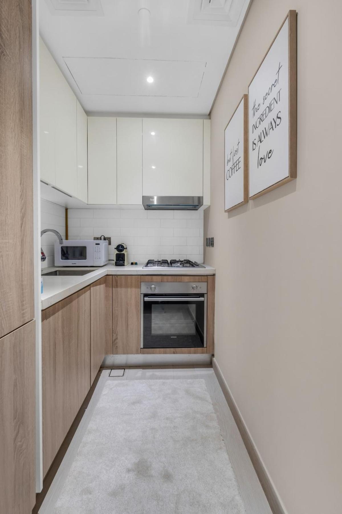 Luxury New Studio Dubai Marina 10Min To The Beach Apartment