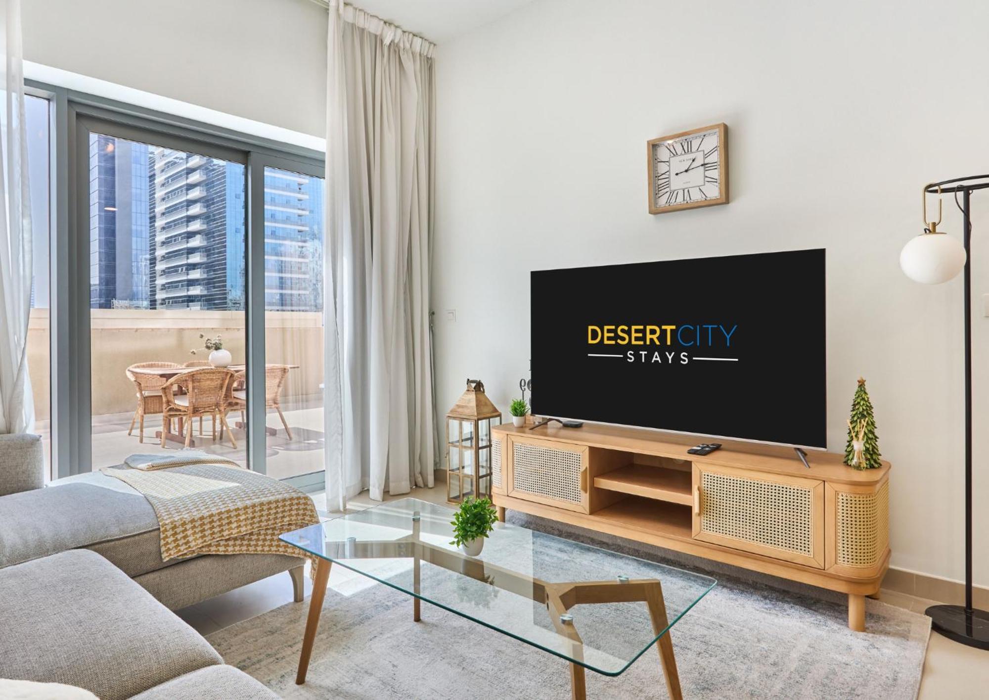 Apartment Fully Furnished 1 Bed In Business Bay, Hosted By Desert