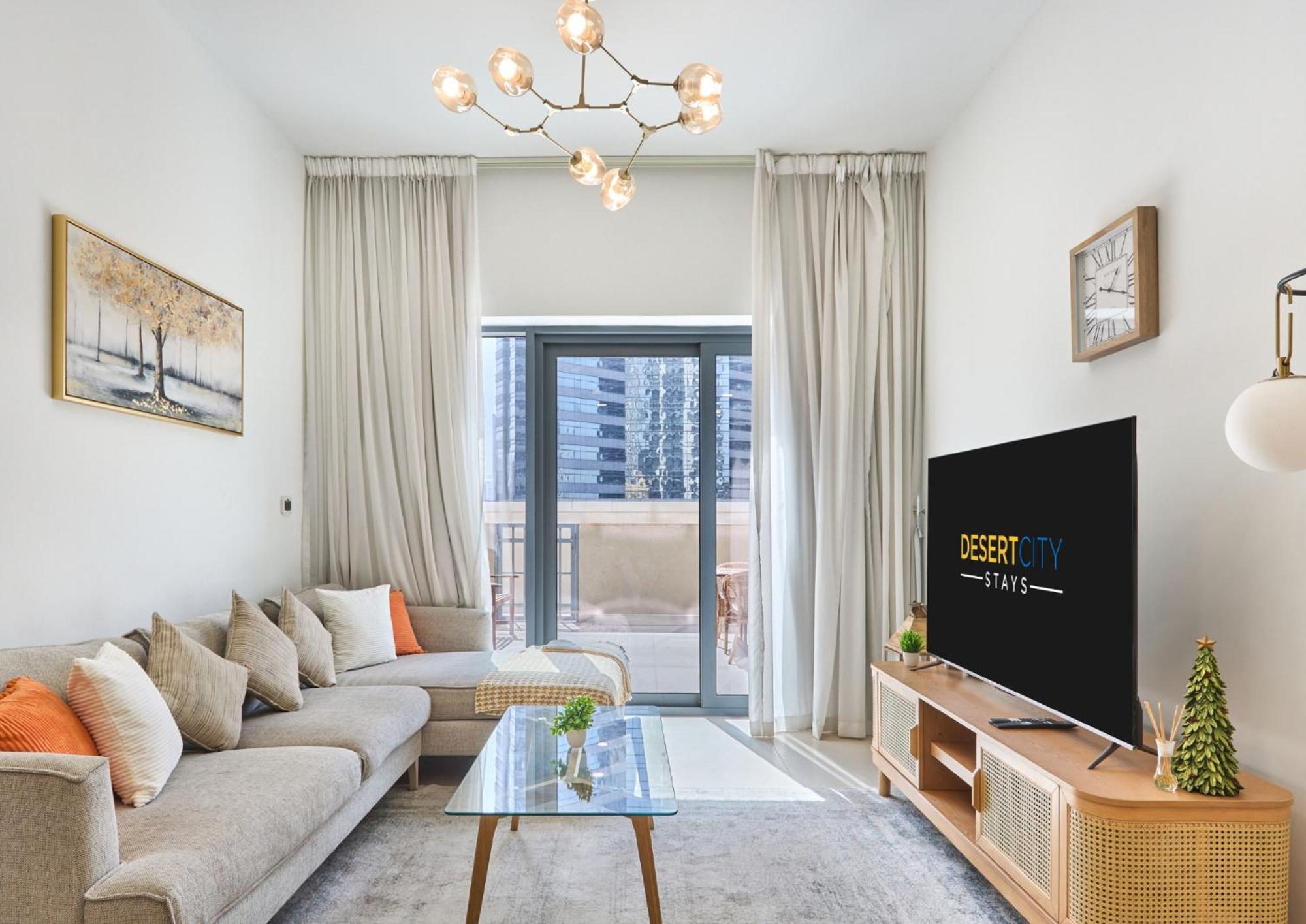 Fully Furnished 1 Bed In Business Bay, Hosted By Desert Apartment