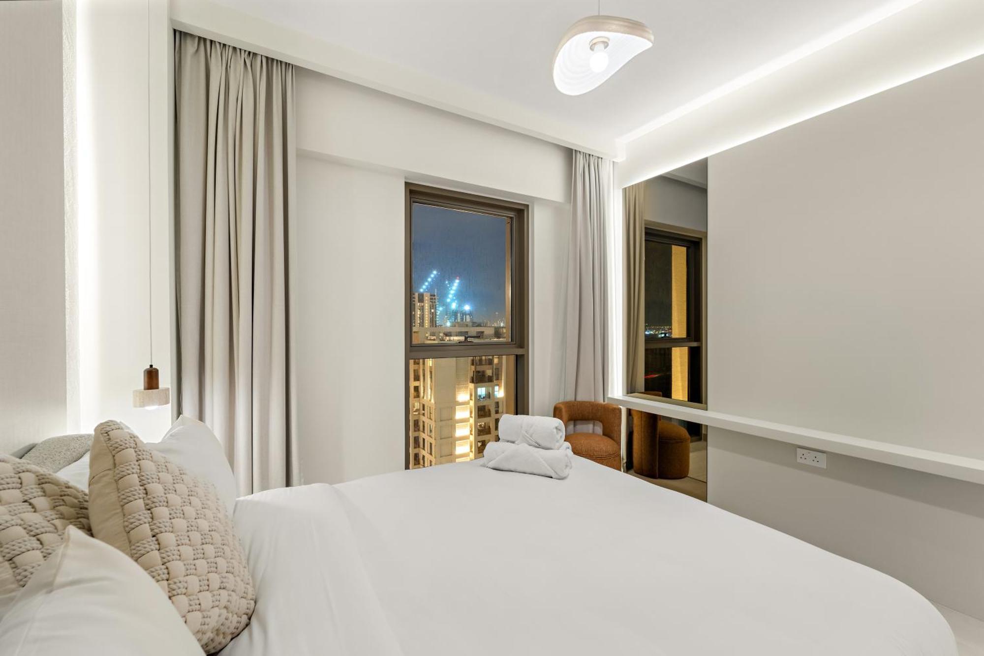 Apartment Luxe 1br In Orchid Creek With Balcony Pool & Gym