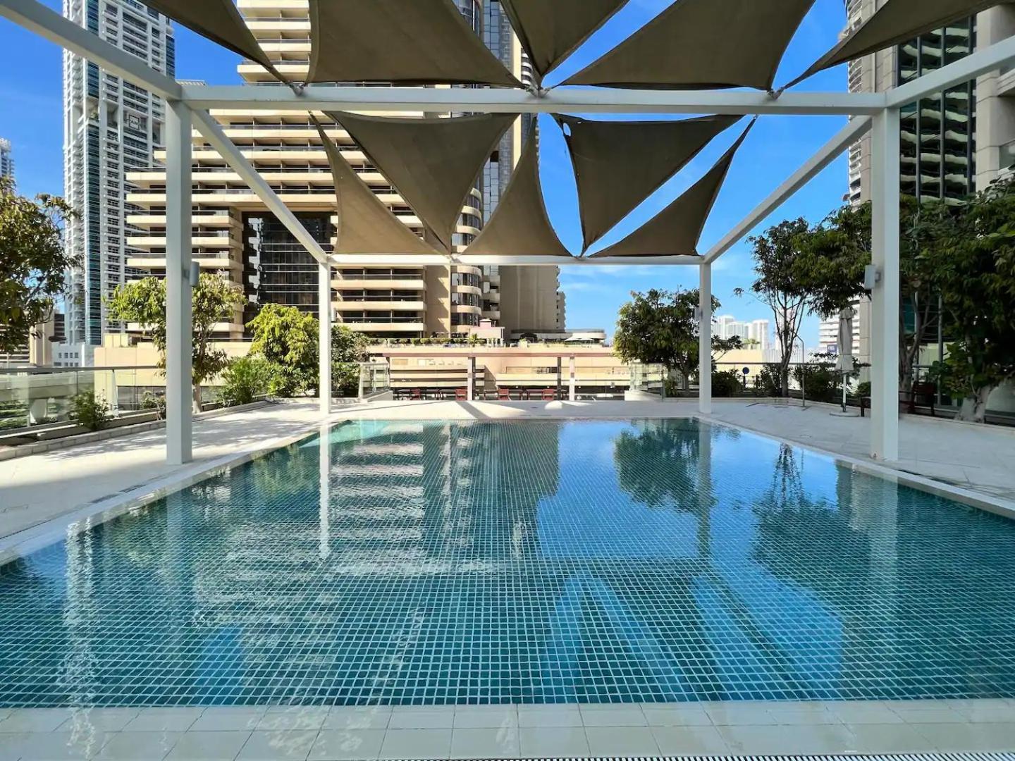 Apartment Vacay Lettings - 2bhk With Marina View