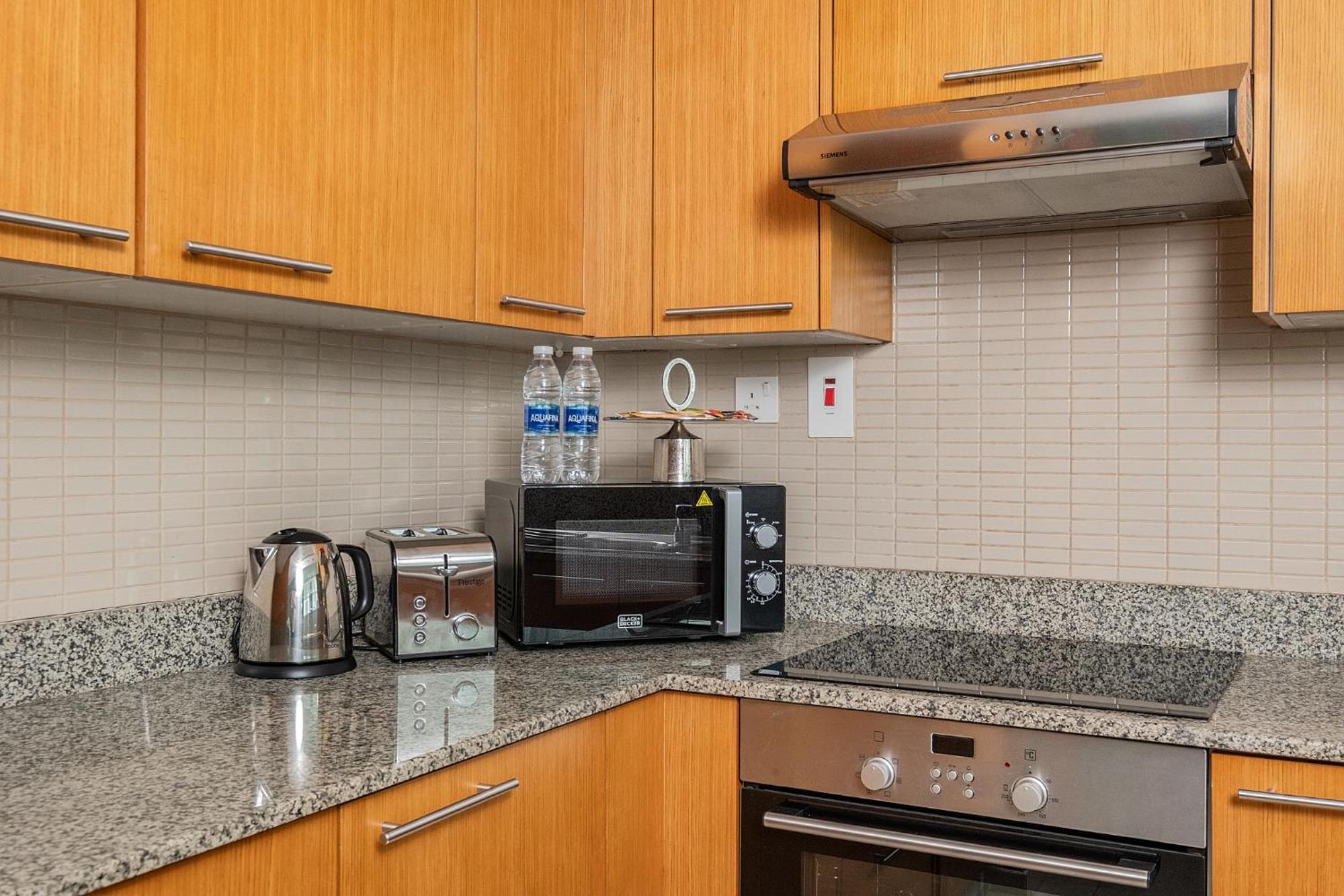 Escape 24 Homes - Bay Square - Business Bay *