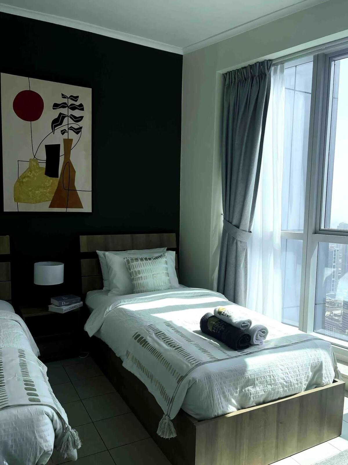 Modern Skyline 2-bedroom With Sea View Apartment