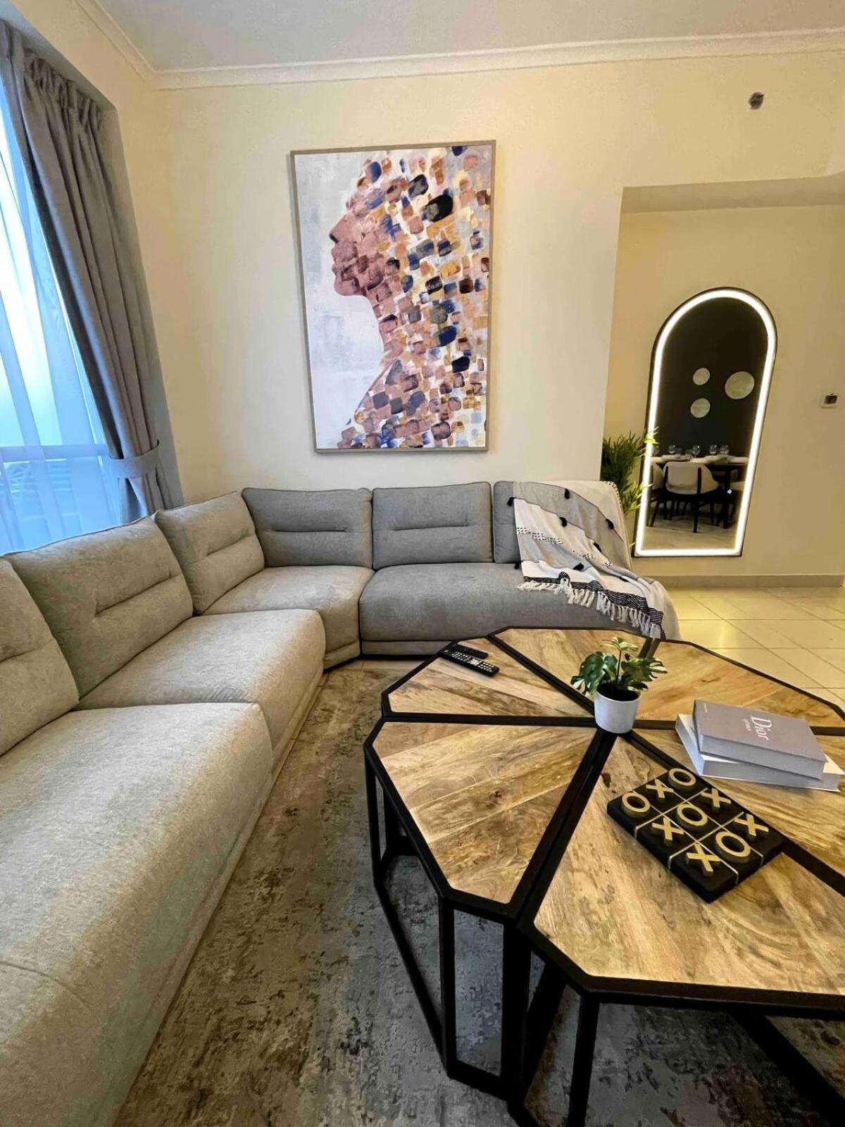 Modern Skyline 2-bedroom With Sea View
