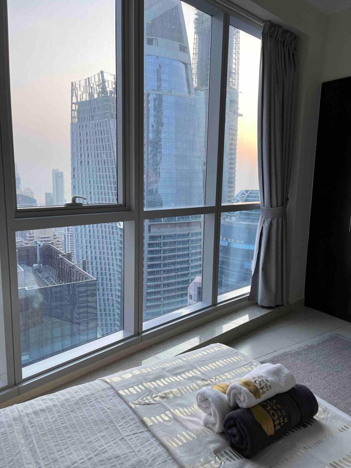 Modern Skyline 2-bedroom With Sea View Apartment *