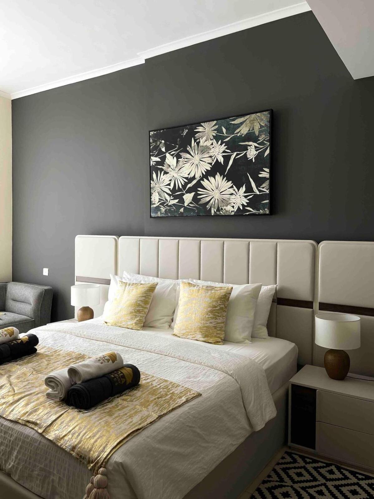 Modern Skyline 2-bedroom With Sea View Dubai