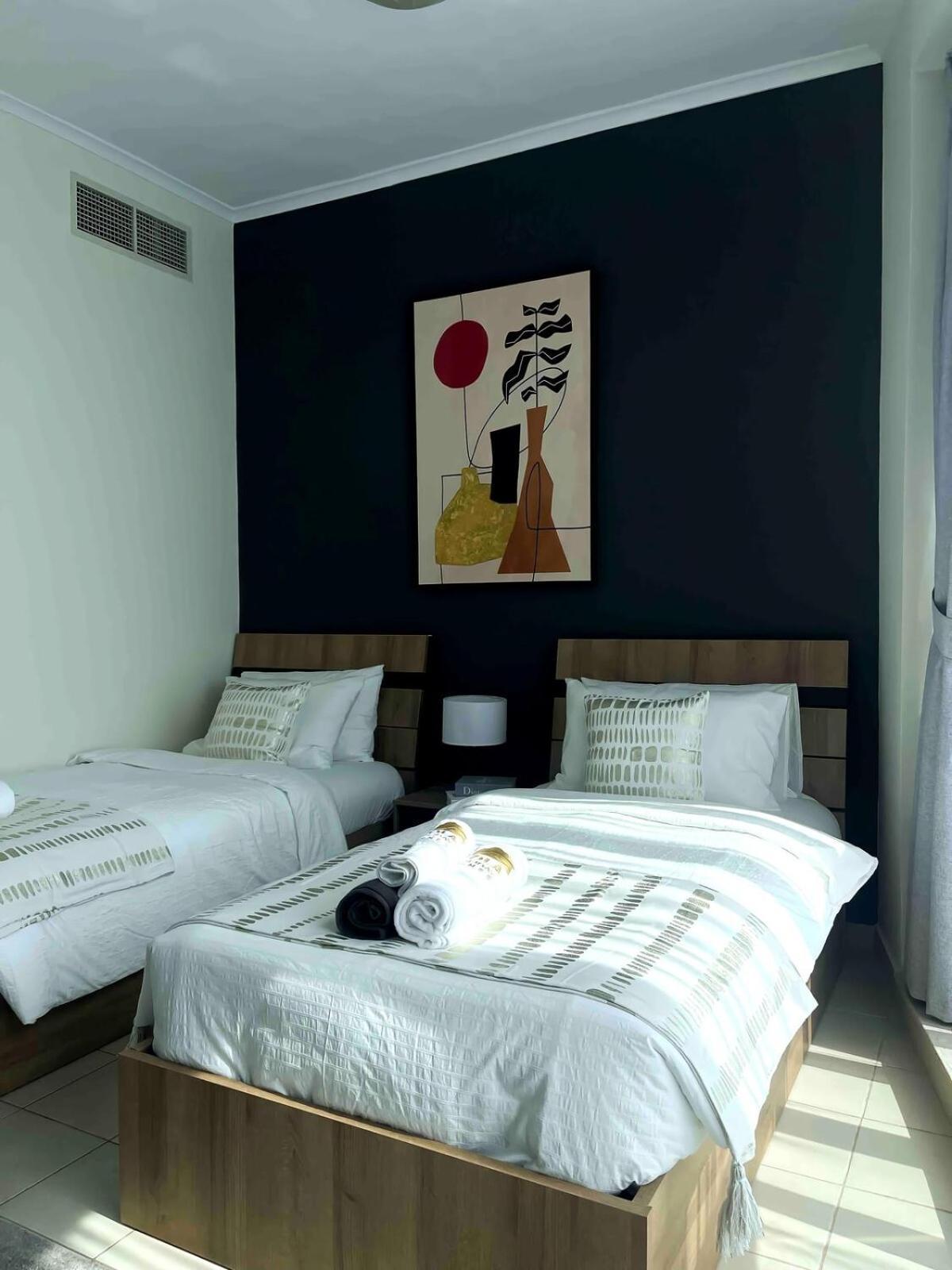 Modern Skyline 2-bedroom With Sea View