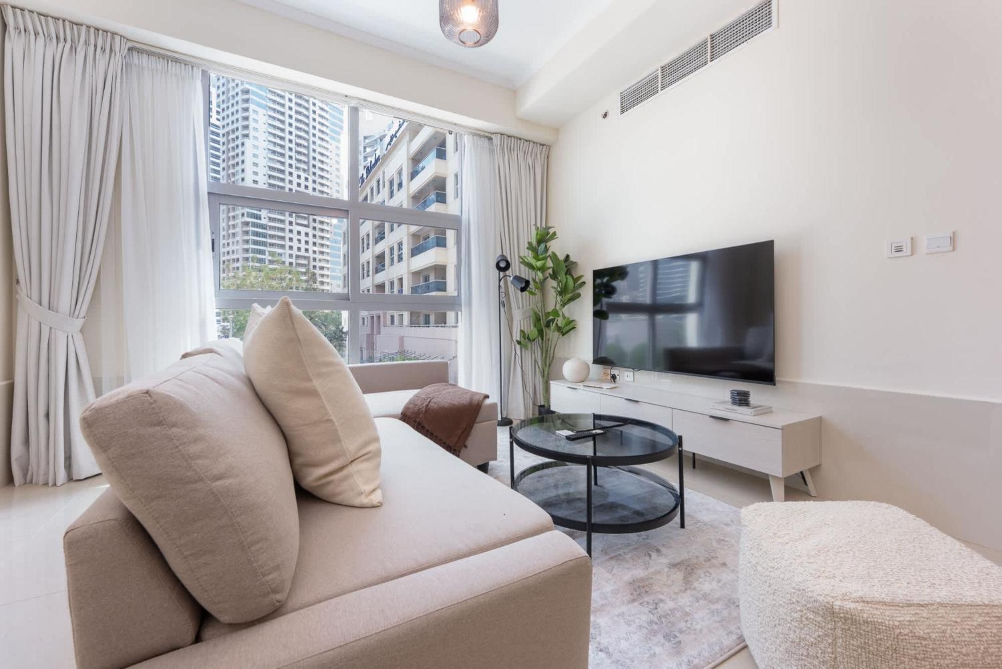 Center And Cozy 1 Bedroom In Dec Tower 1 *