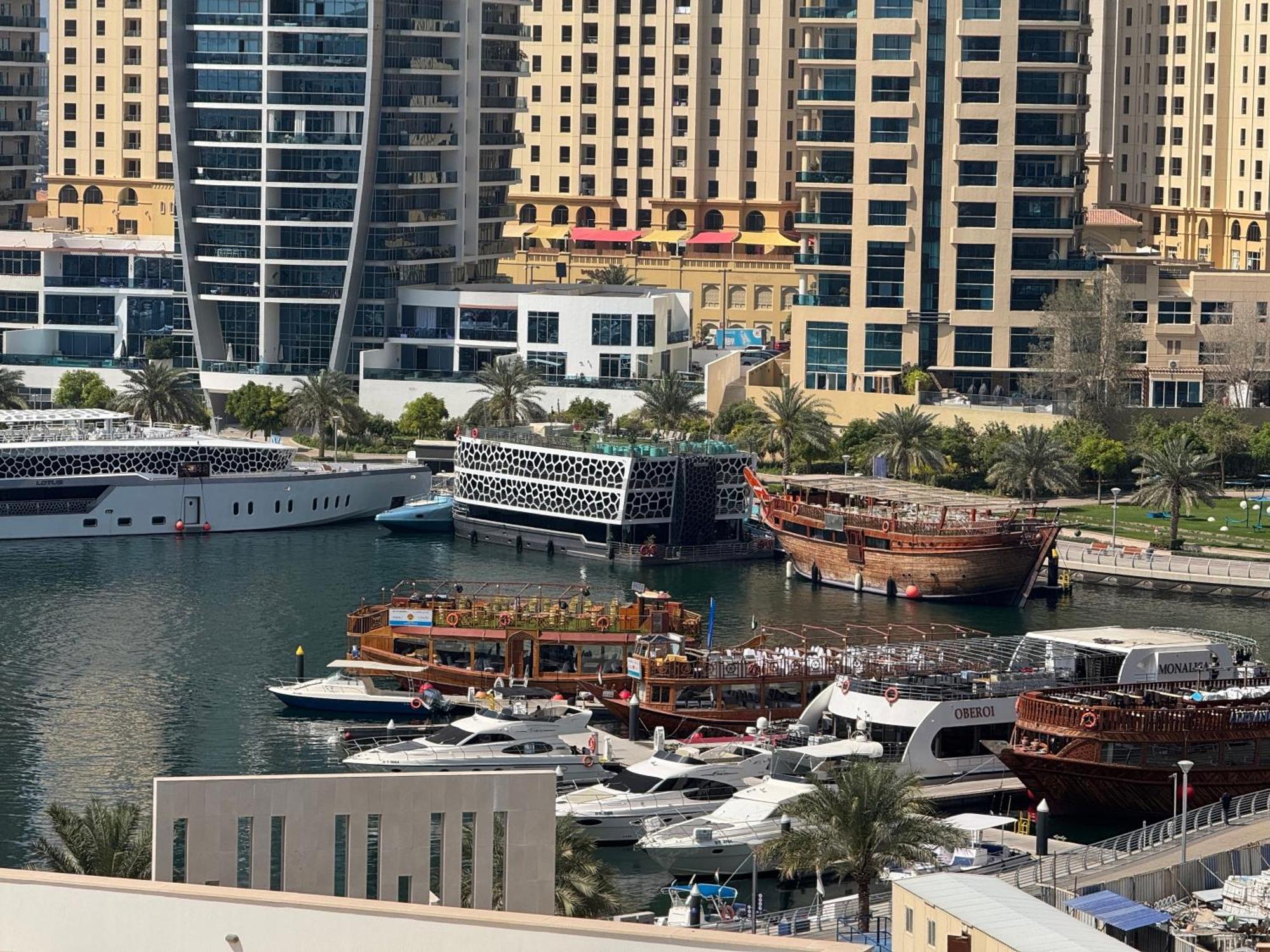 Marina Beachview Apartment *