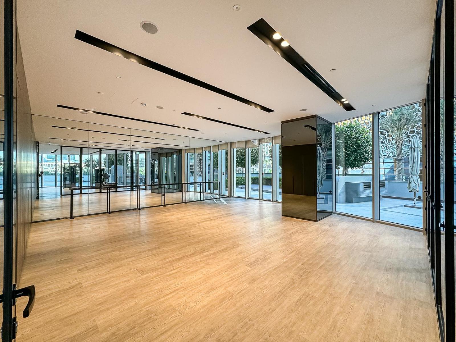 Apartment Luxury 3br With Burj Khalifa Views *
