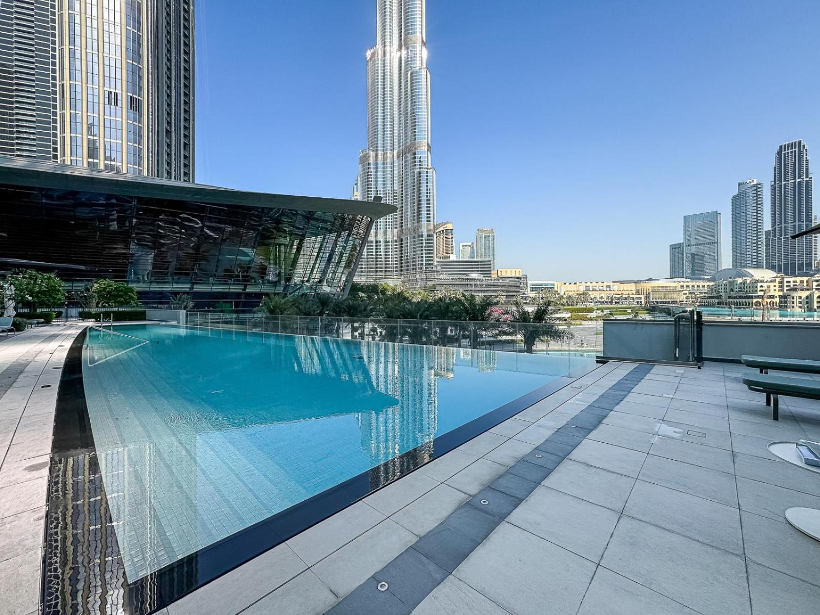Luxury 3br With Burj Khalifa Views