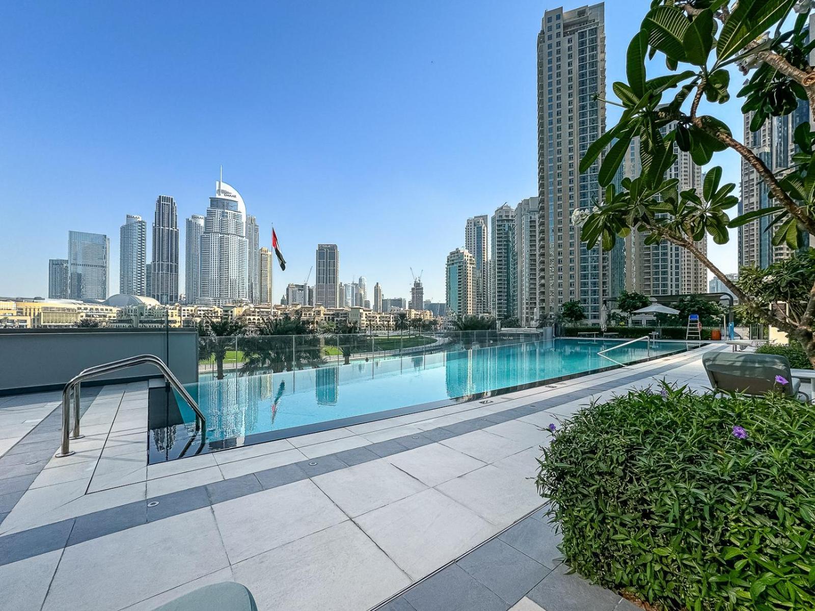 Luxury 3br With Burj Khalifa Views Dubai