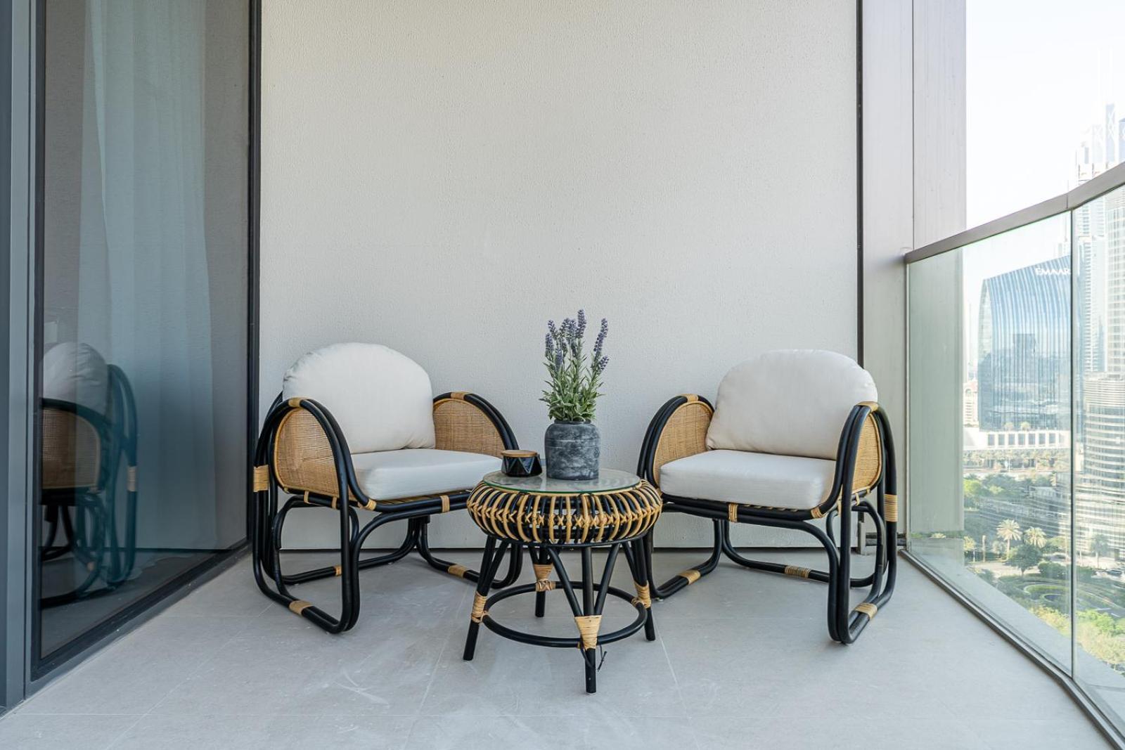 Luxury 3br With Burj Khalifa Views Apartment