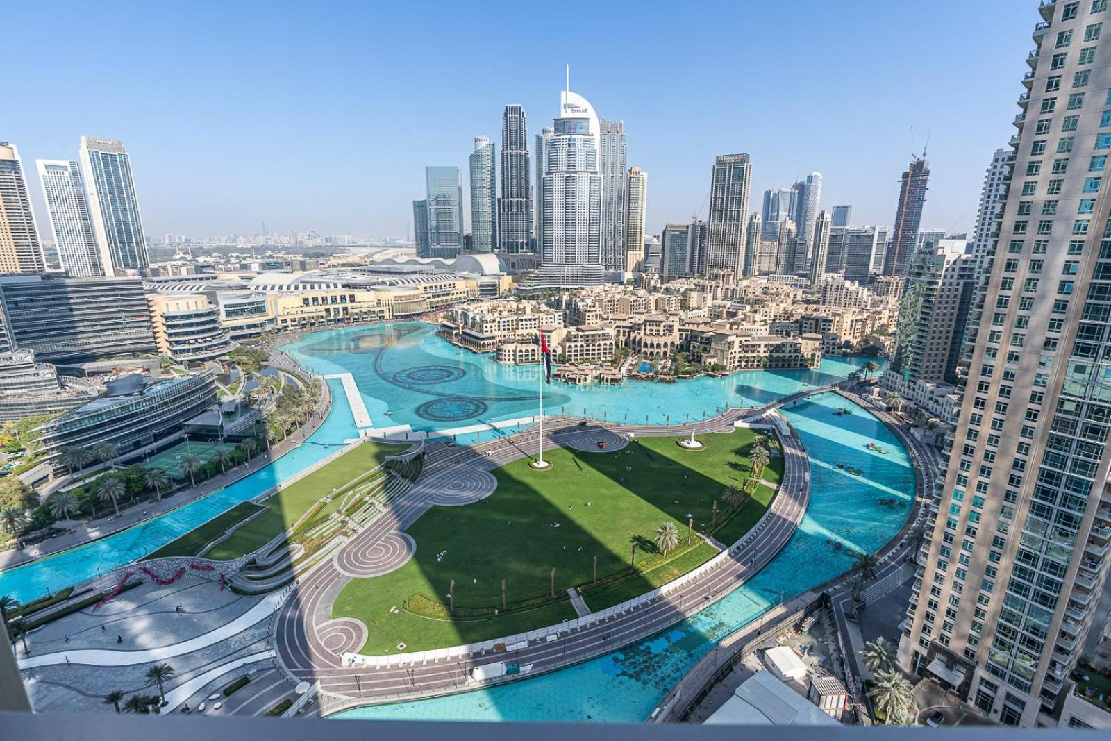 Apartment Luxury 3br With Burj Khalifa Views *