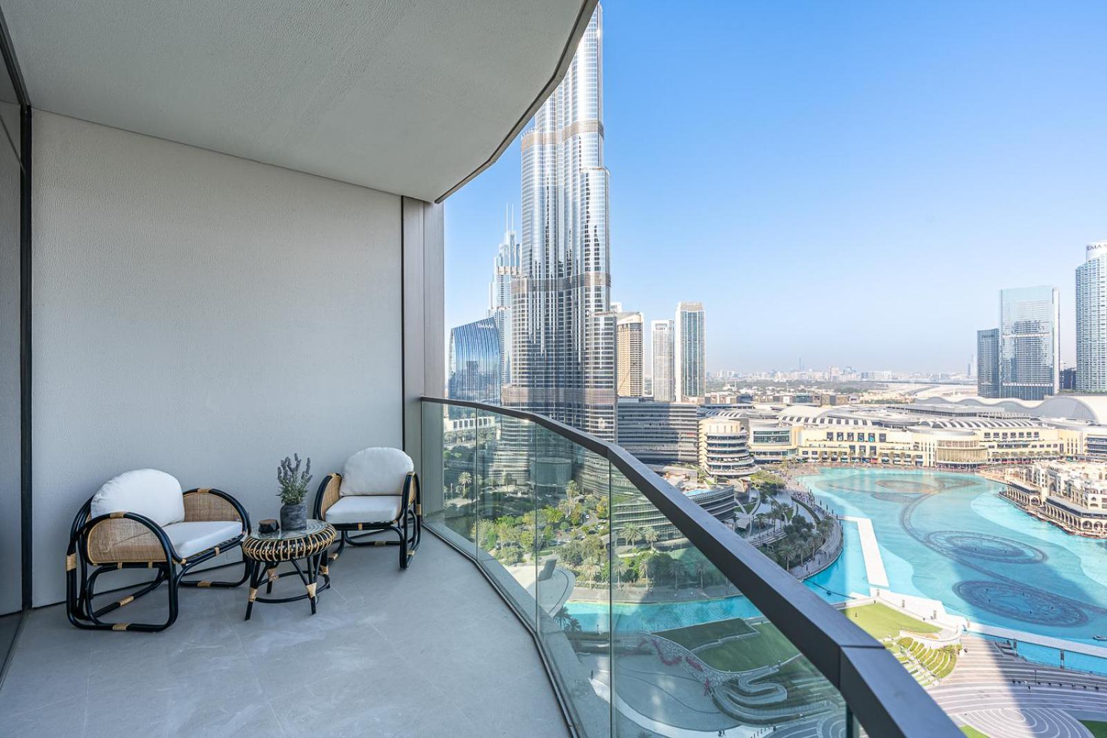 Luxury 3br With Burj Khalifa Views