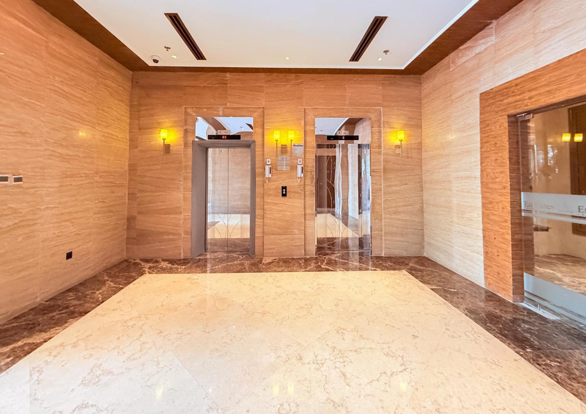 New Luxe 2 Br Apartment Dubai