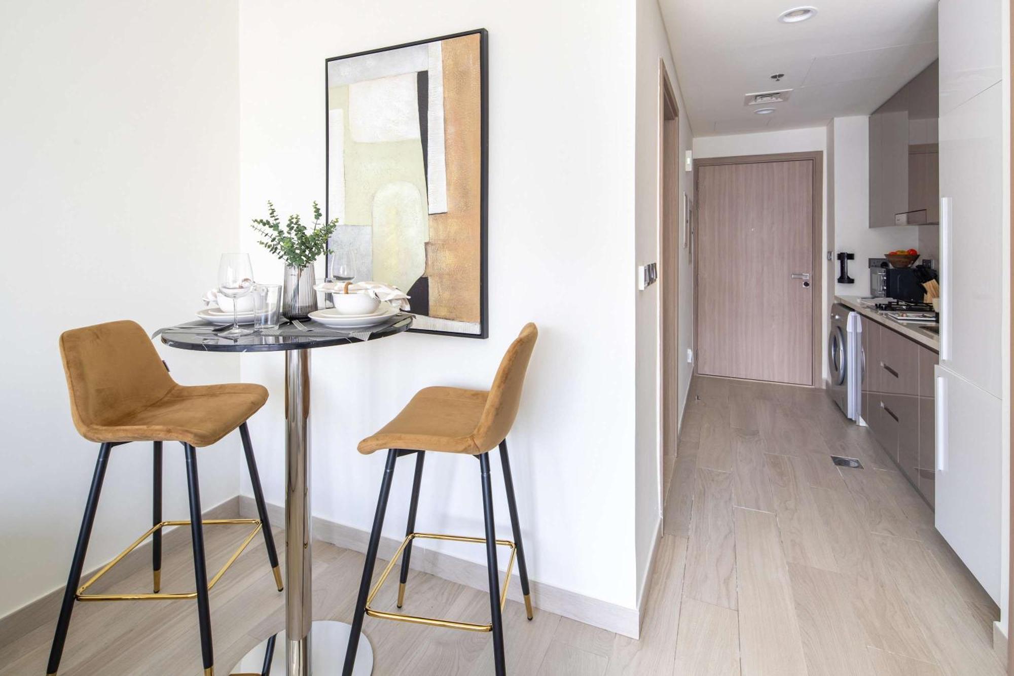Frank Porter - Azizi Riviera 28 Apartment