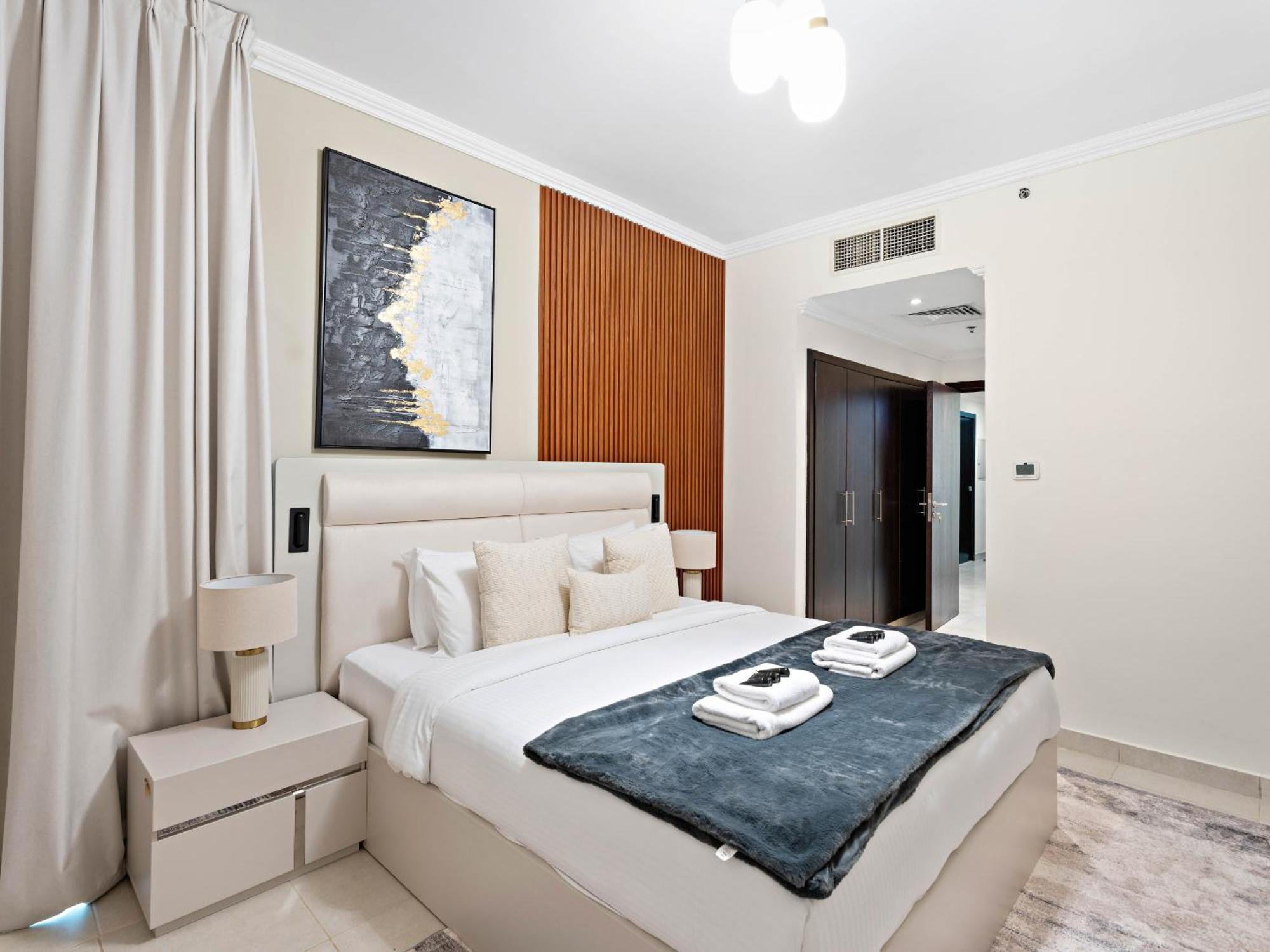 Stylish & Lively 1bdr In Marina Quay Dubai