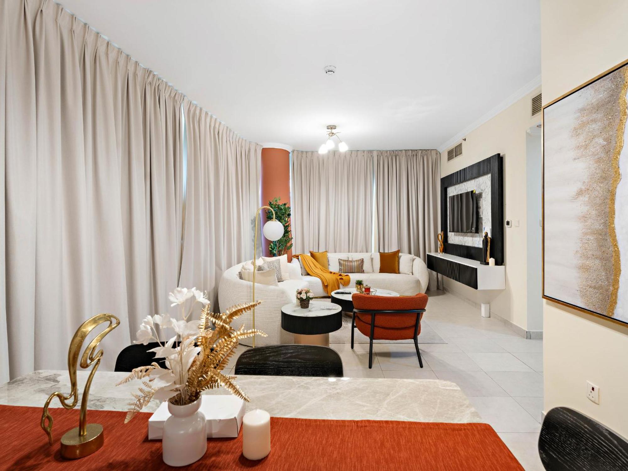 Stylish & Lively 1bdr In Marina Quay