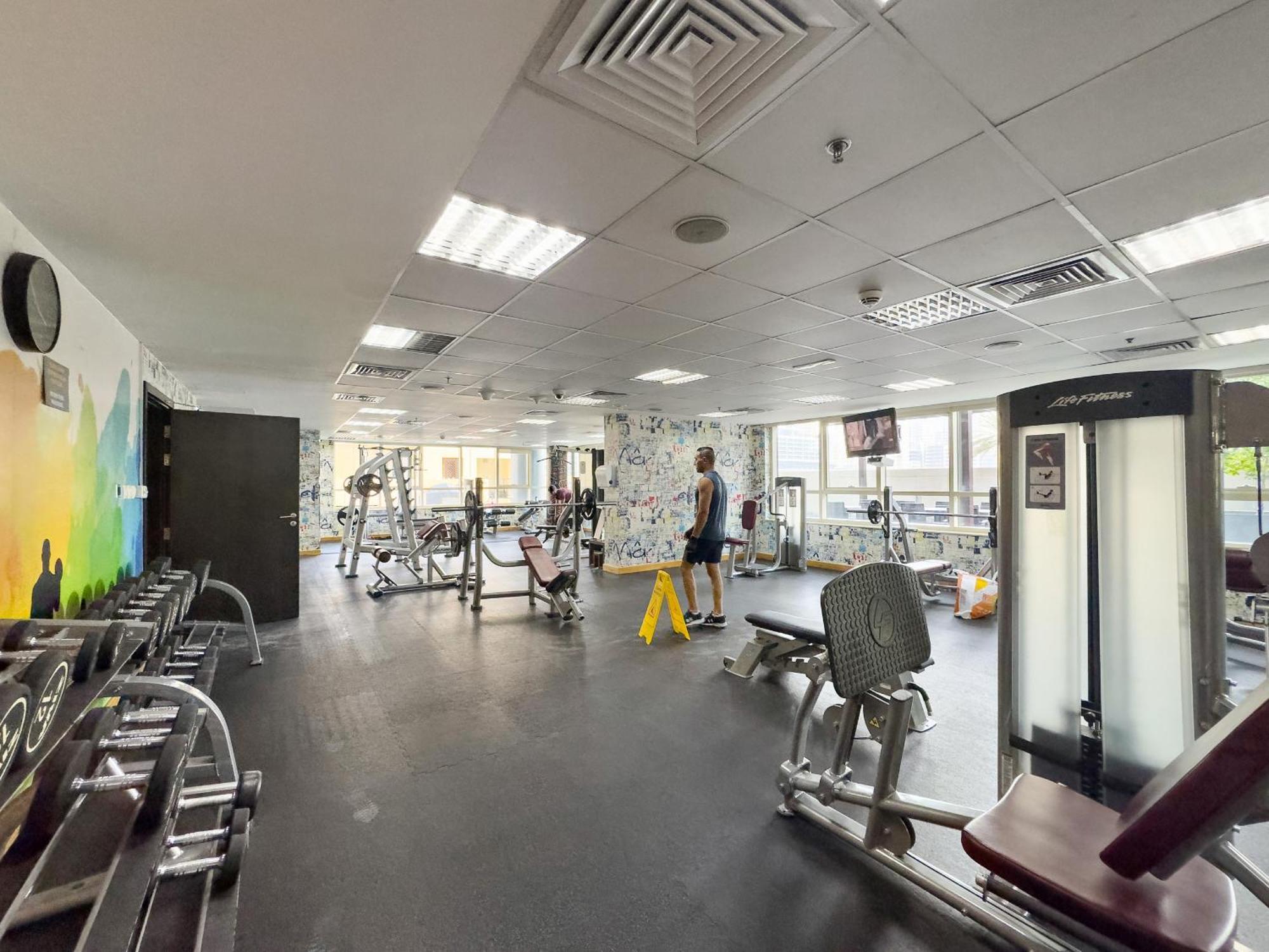 Apartment Stylish & Lively 1bdr In Marina Quay Dubai