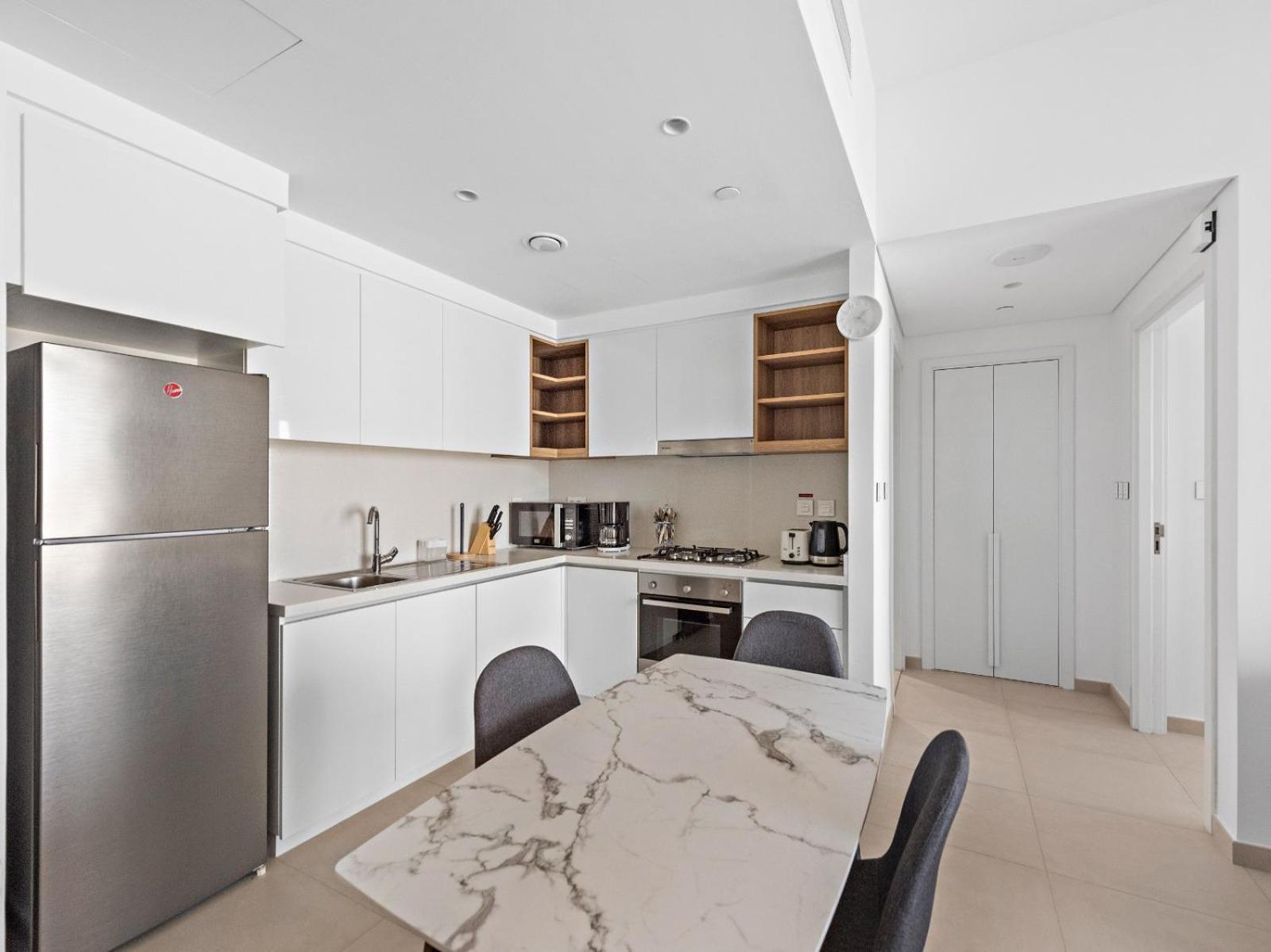 Modern And Classic 1bdr In Downtown Views-14